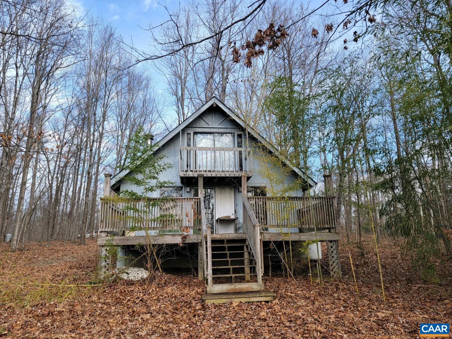 415 PINE HILL DR
