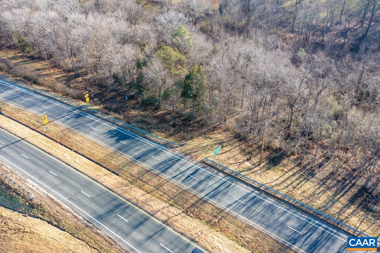 THOMAS NELSON HWY Unit: 16, 17, 18