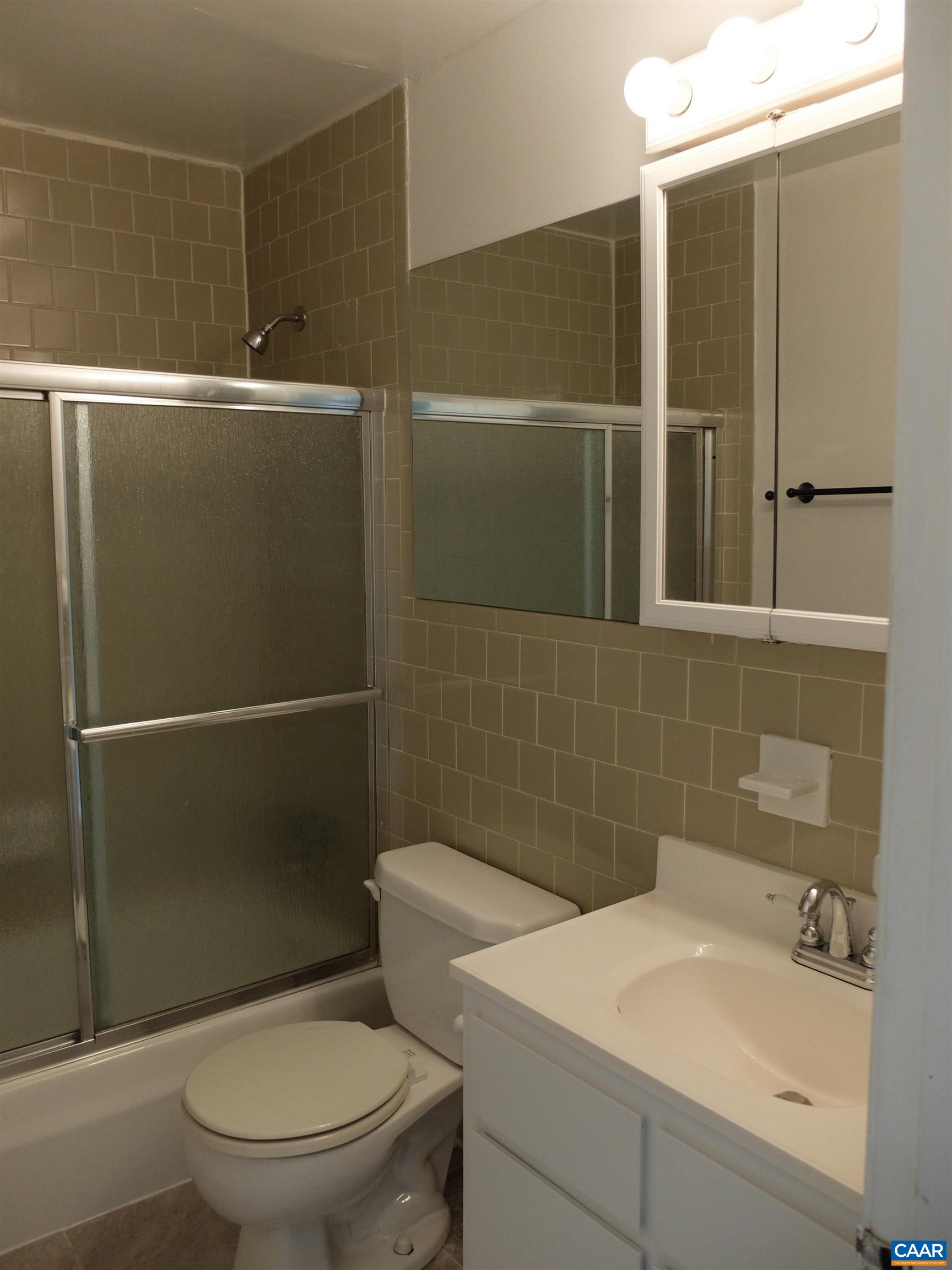 162 HESSIAN HILLS WAY Unit: 1