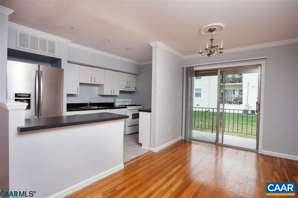 2422 BARRACKS PL Unit: 3
