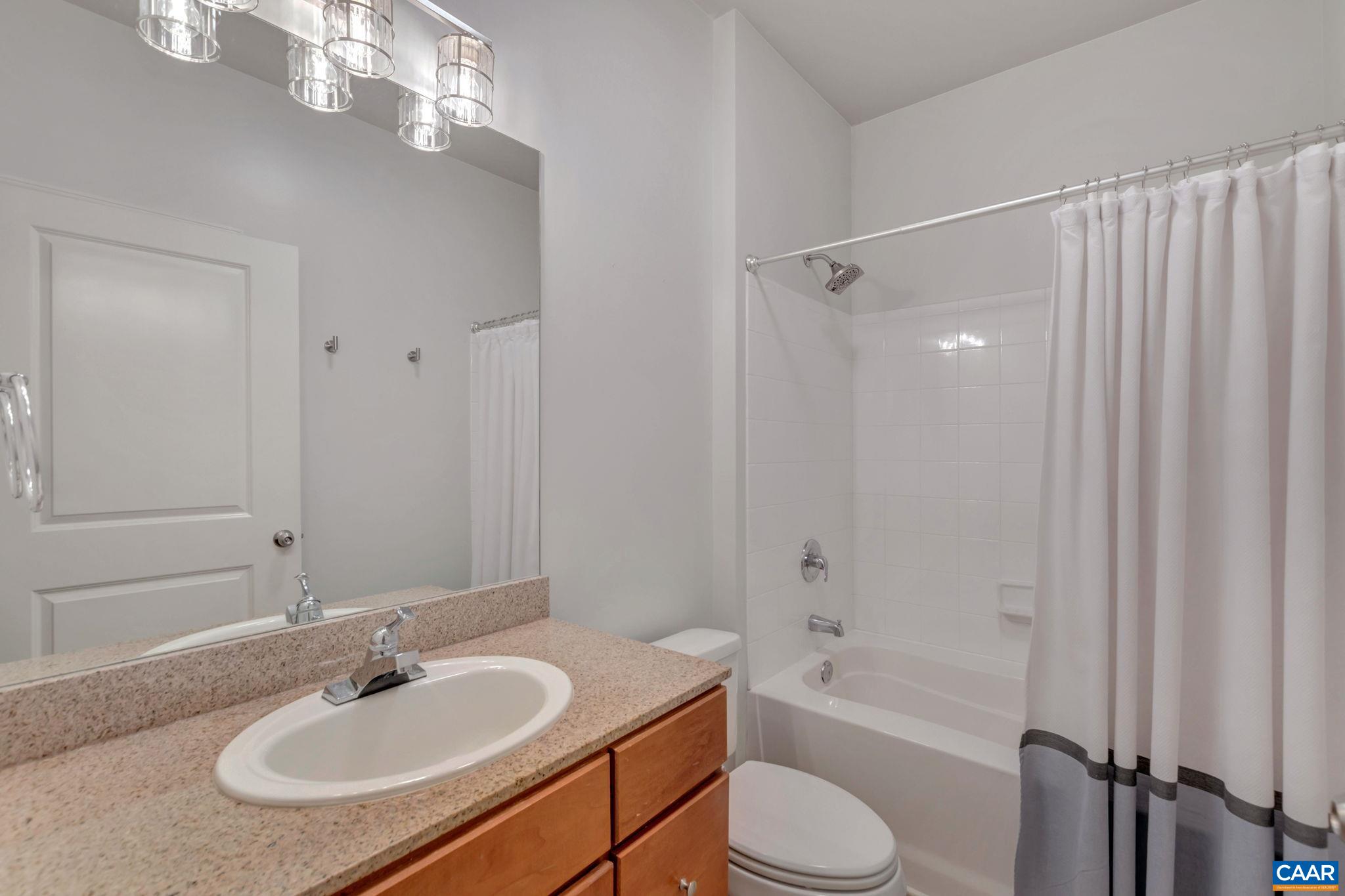 730 WALKER SQ Unit: 2D
