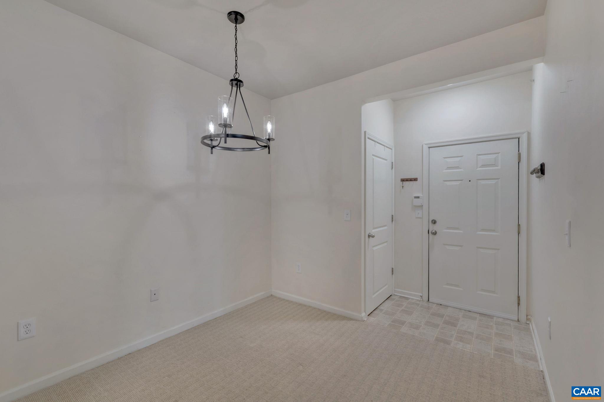 730 WALKER SQ Unit: 2D