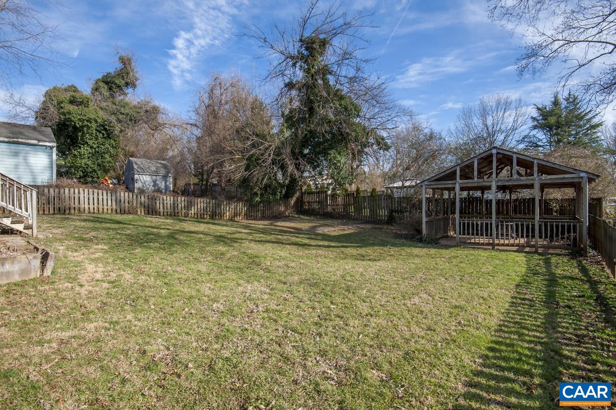 1412 CHERRY AVE