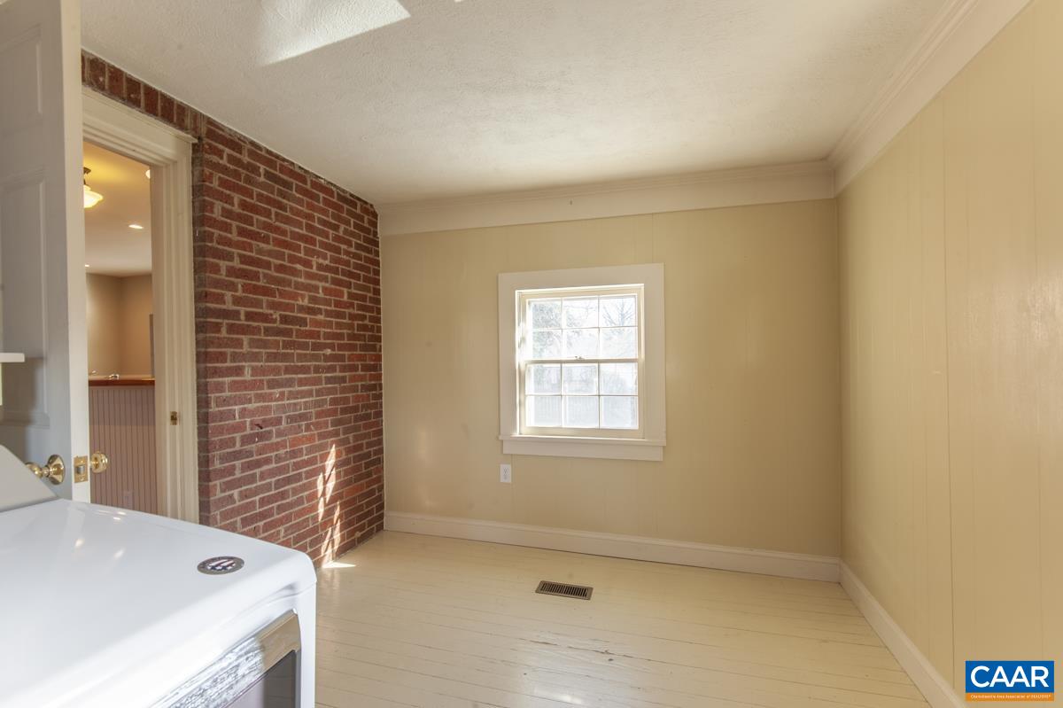 1412 CHERRY AVE