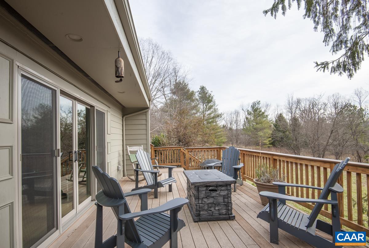 397 RODES VALLEY DR