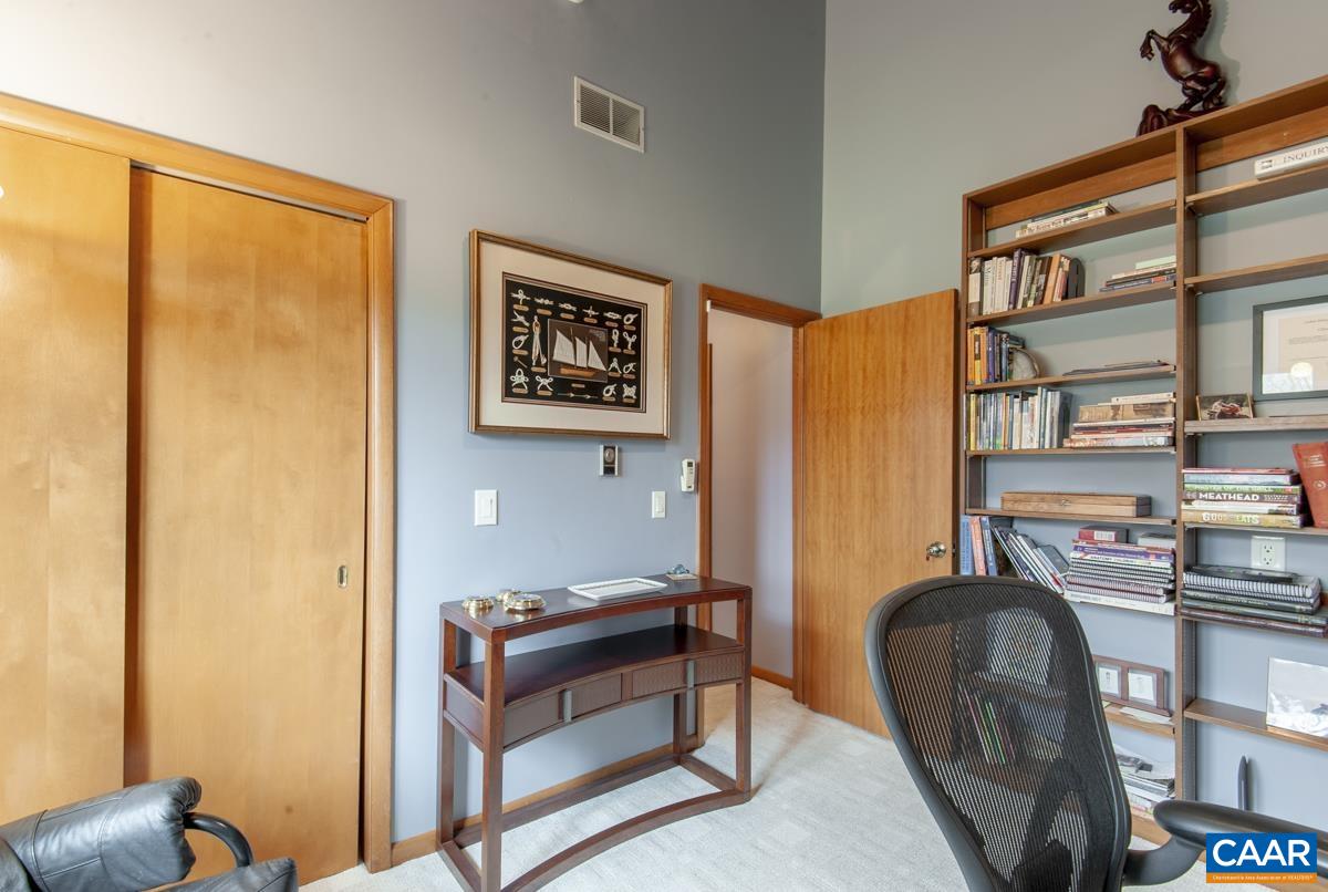 397 RODES VALLEY DR