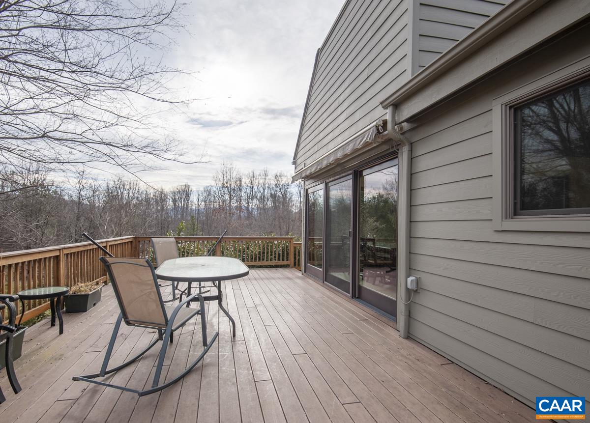 397 RODES VALLEY DR
