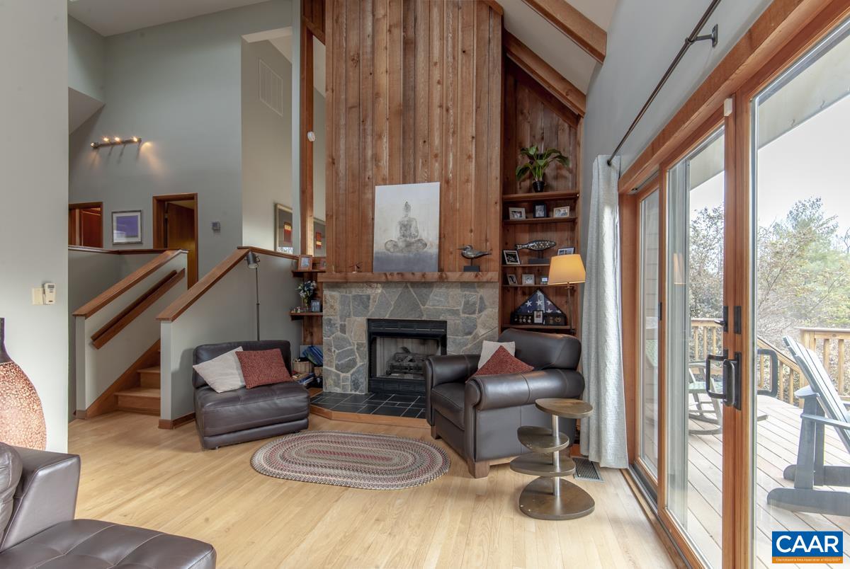 397 RODES VALLEY DR