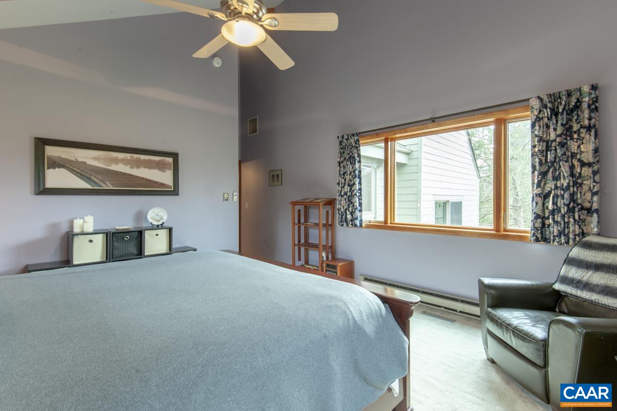 397 RODES VALLEY DR