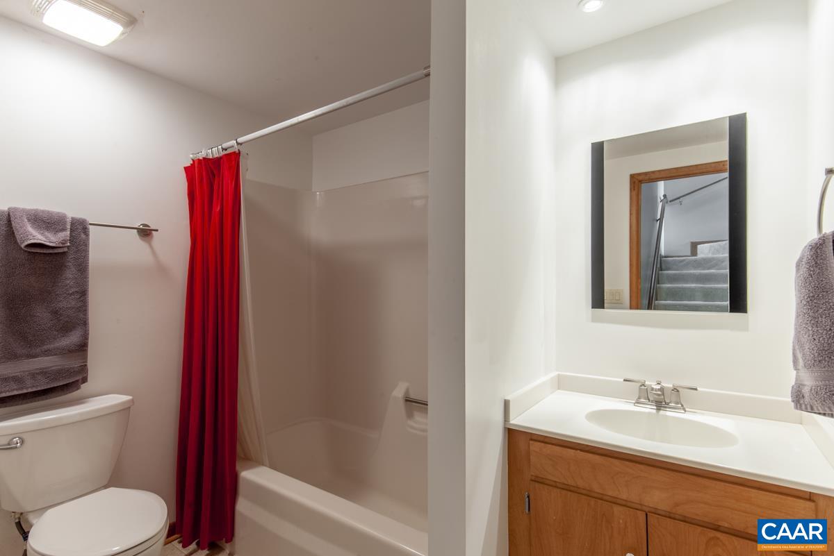 397 RODES VALLEY DR