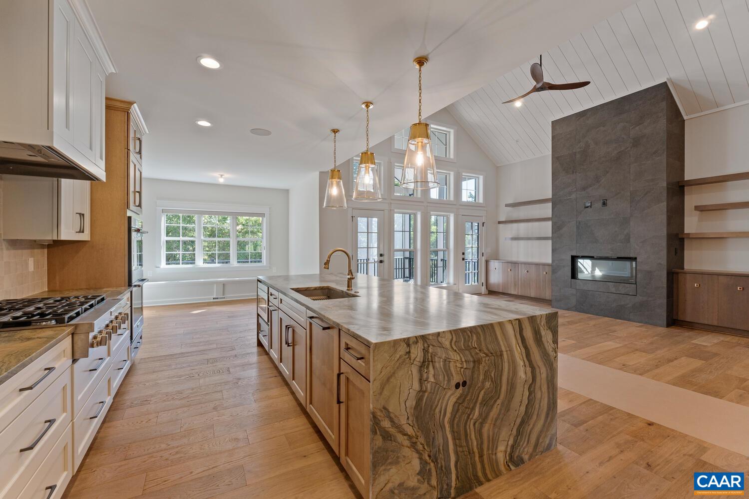 2019 FAIRHILL MOUNTAIN VIEW