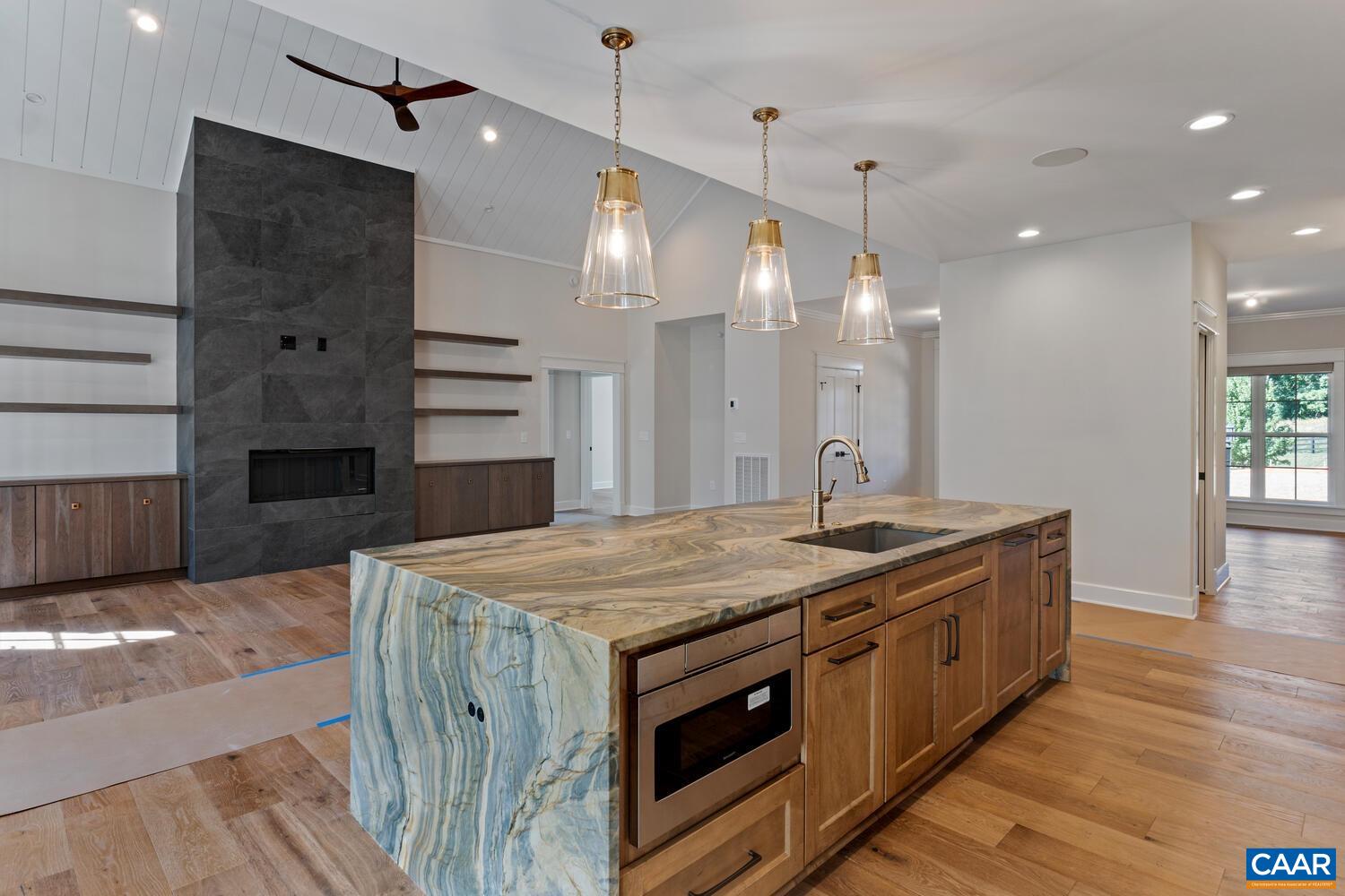 2019 FAIRHILL MOUNTAIN VIEW