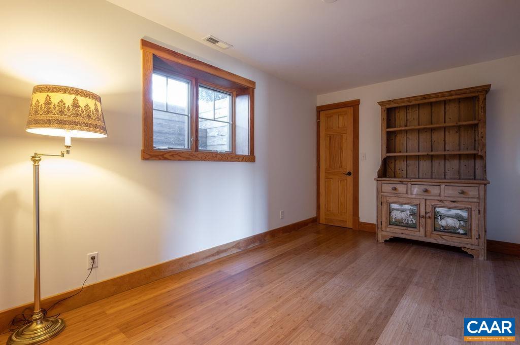 2289 BROWNS GAP TPKE