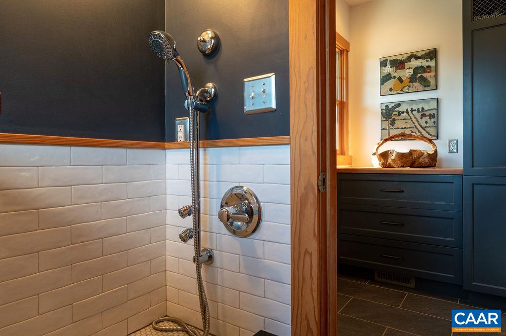 2289 BROWNS GAP TPKE