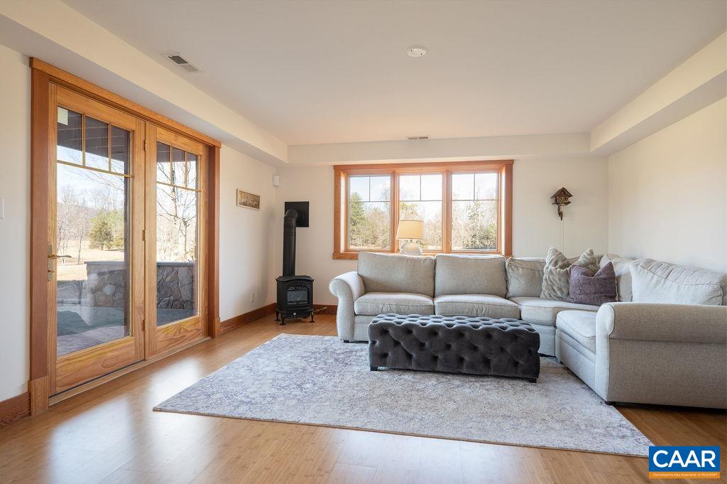 2289 BROWNS GAP TPKE