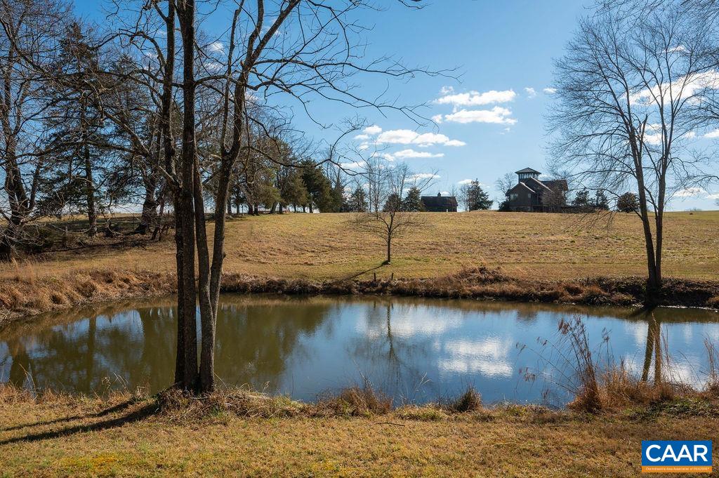 2289 BROWNS GAP TPKE