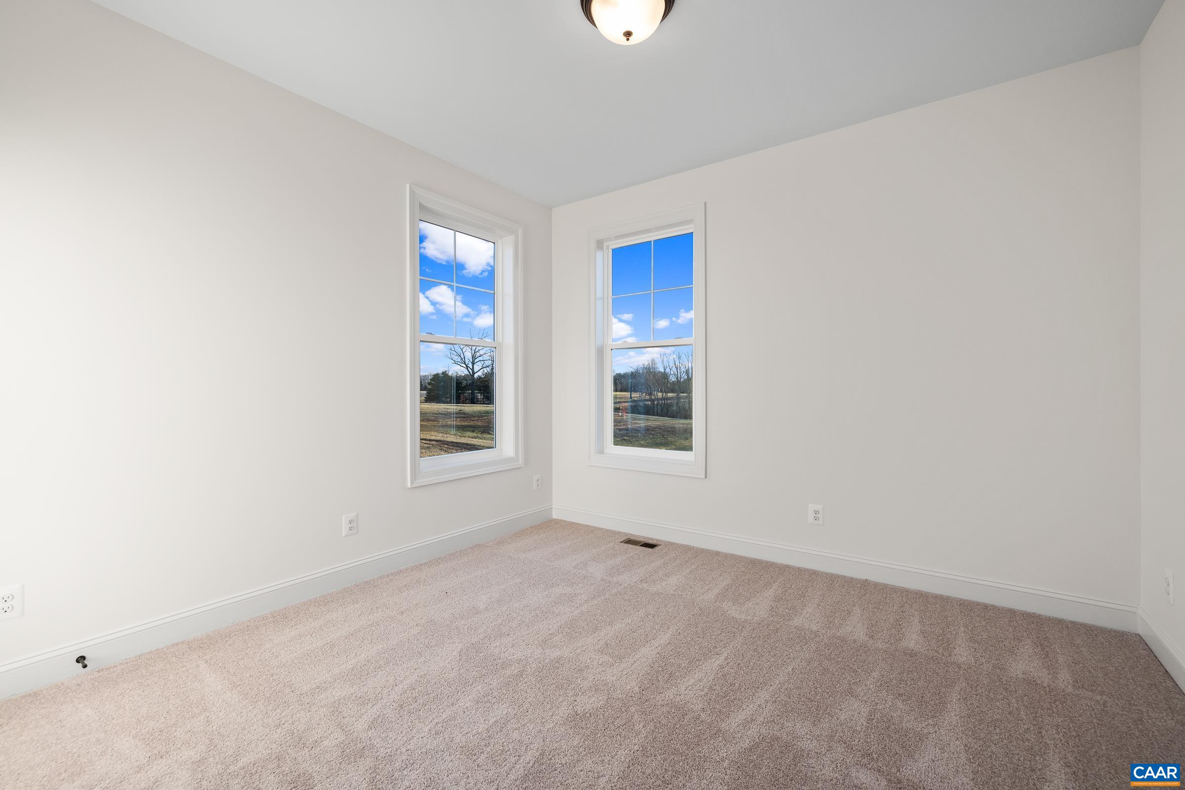 5 VISTA HEIGHTS DR Unit: Lot 5