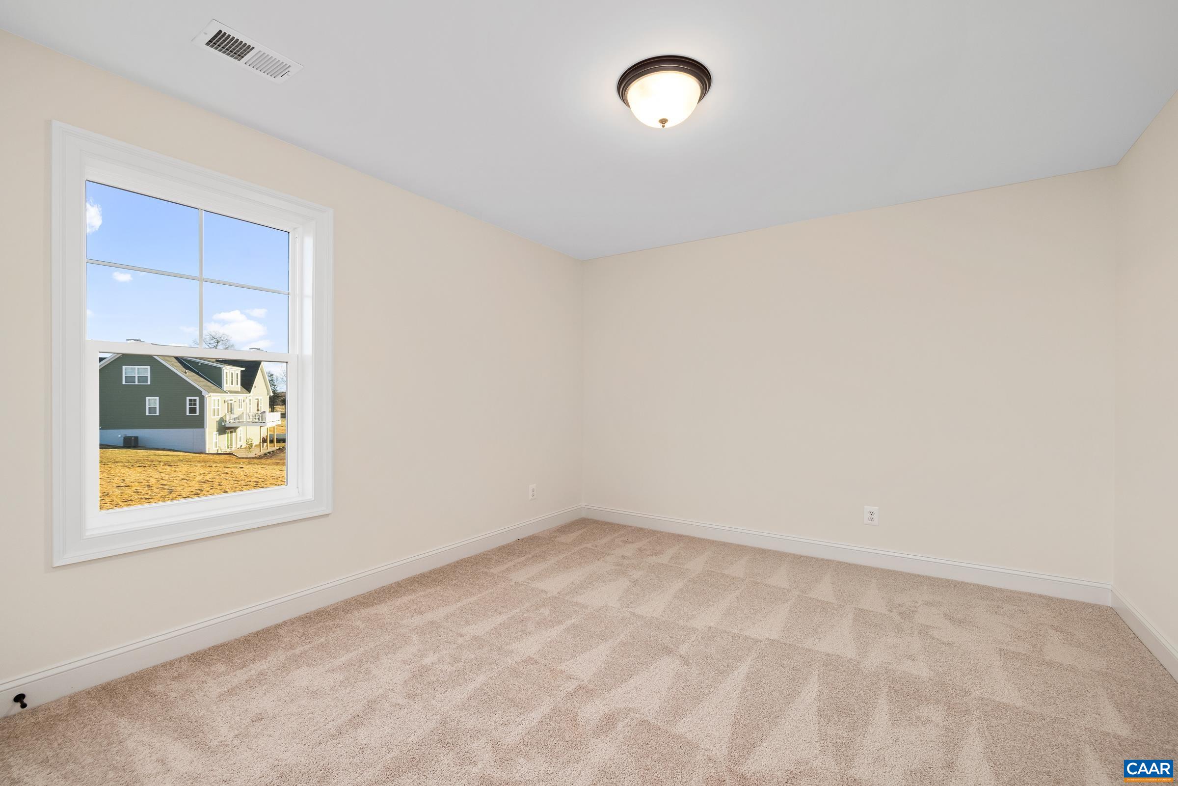 5 VISTA HEIGHTS DR Unit: Lot 5