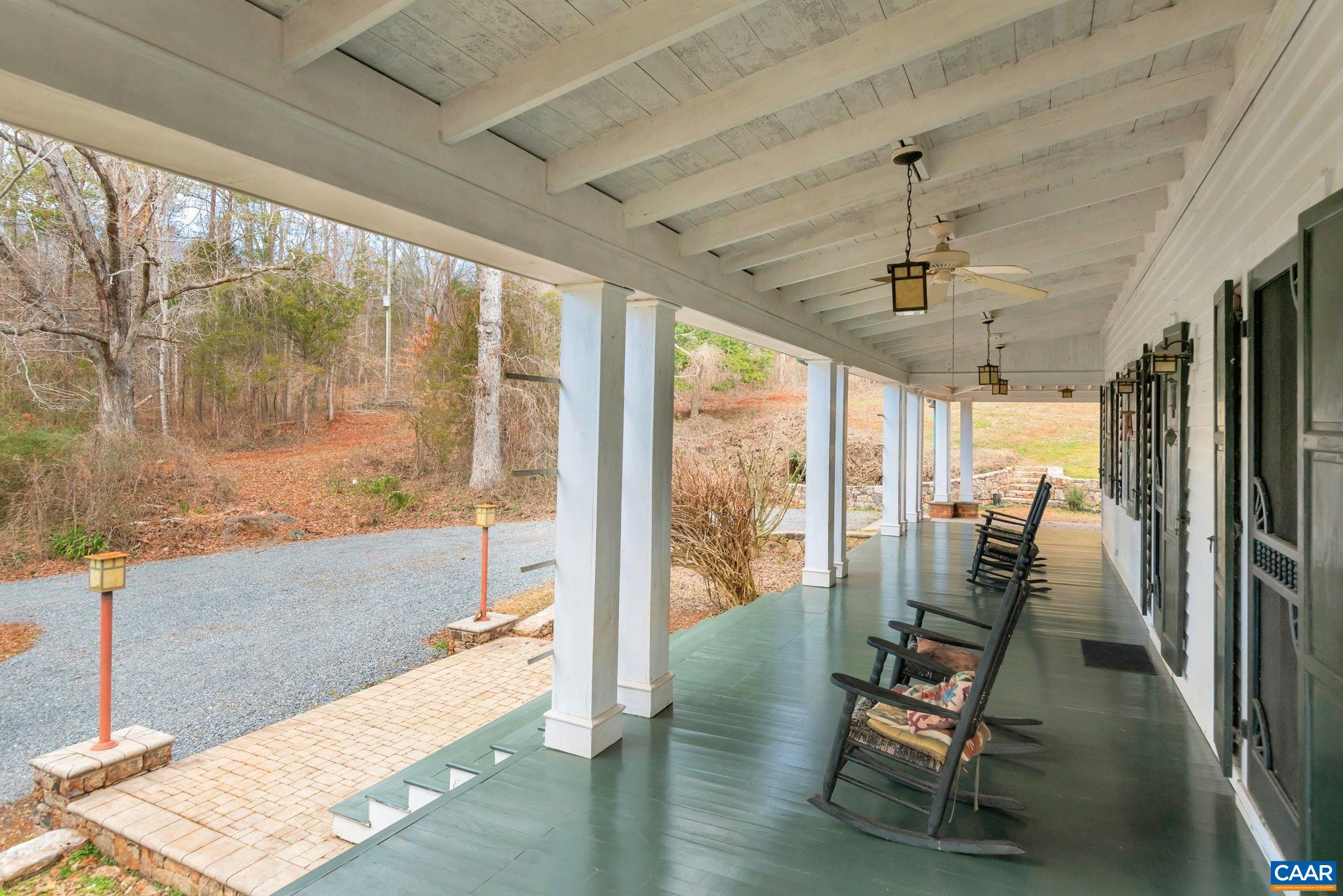 2761 JAMES RIVER RD
