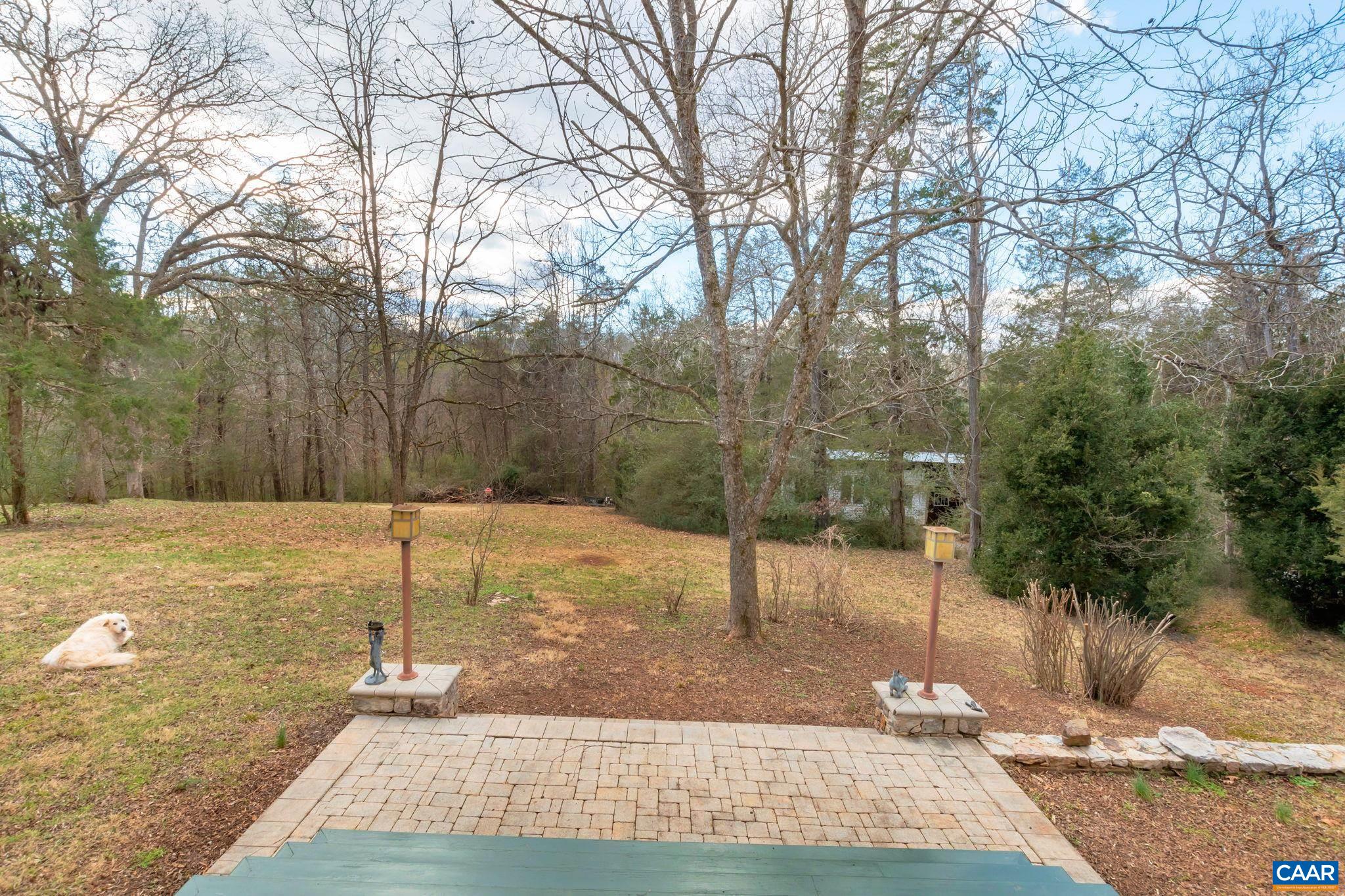 2761 JAMES RIVER RD
