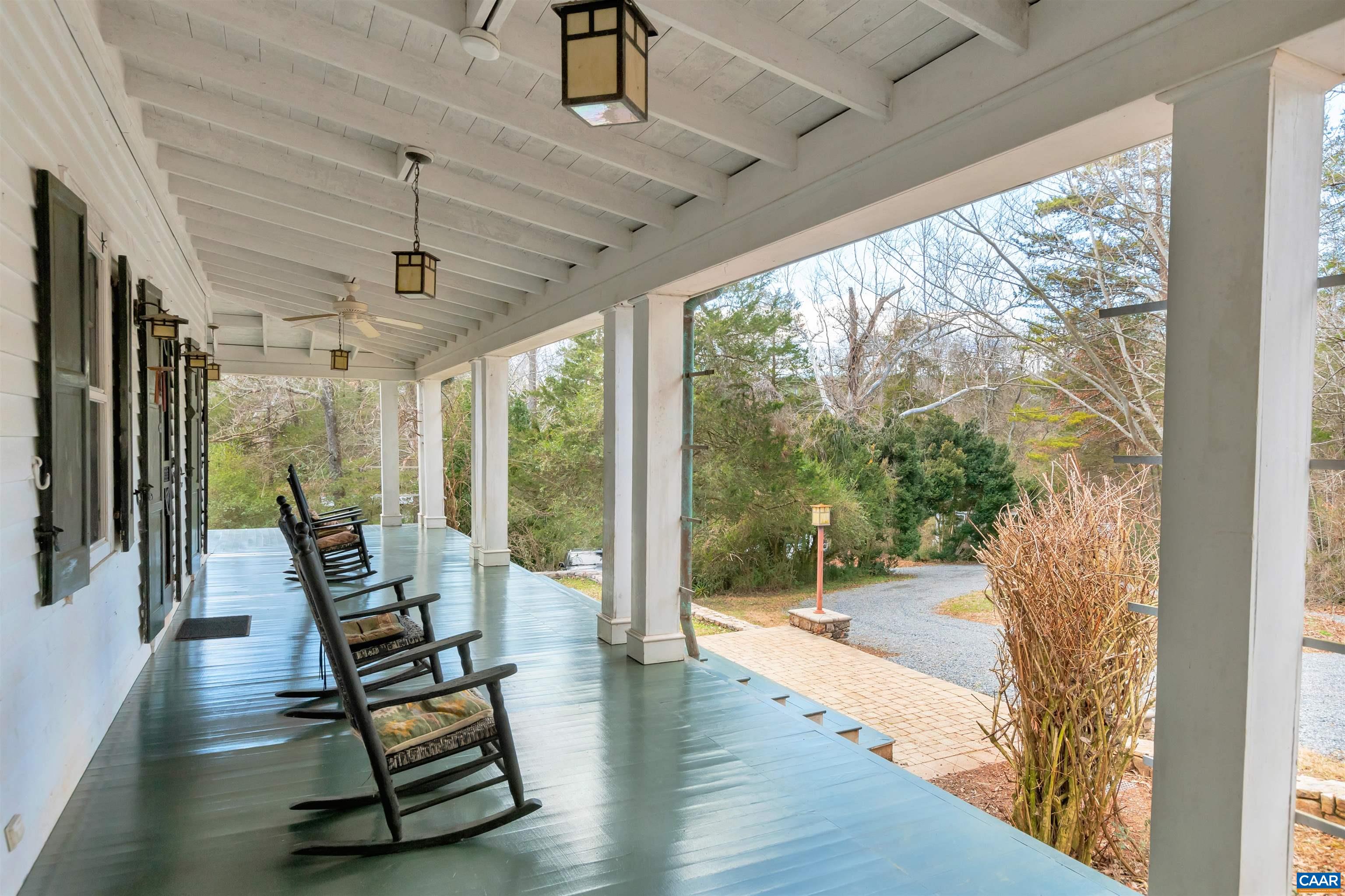 2761 JAMES RIVER RD