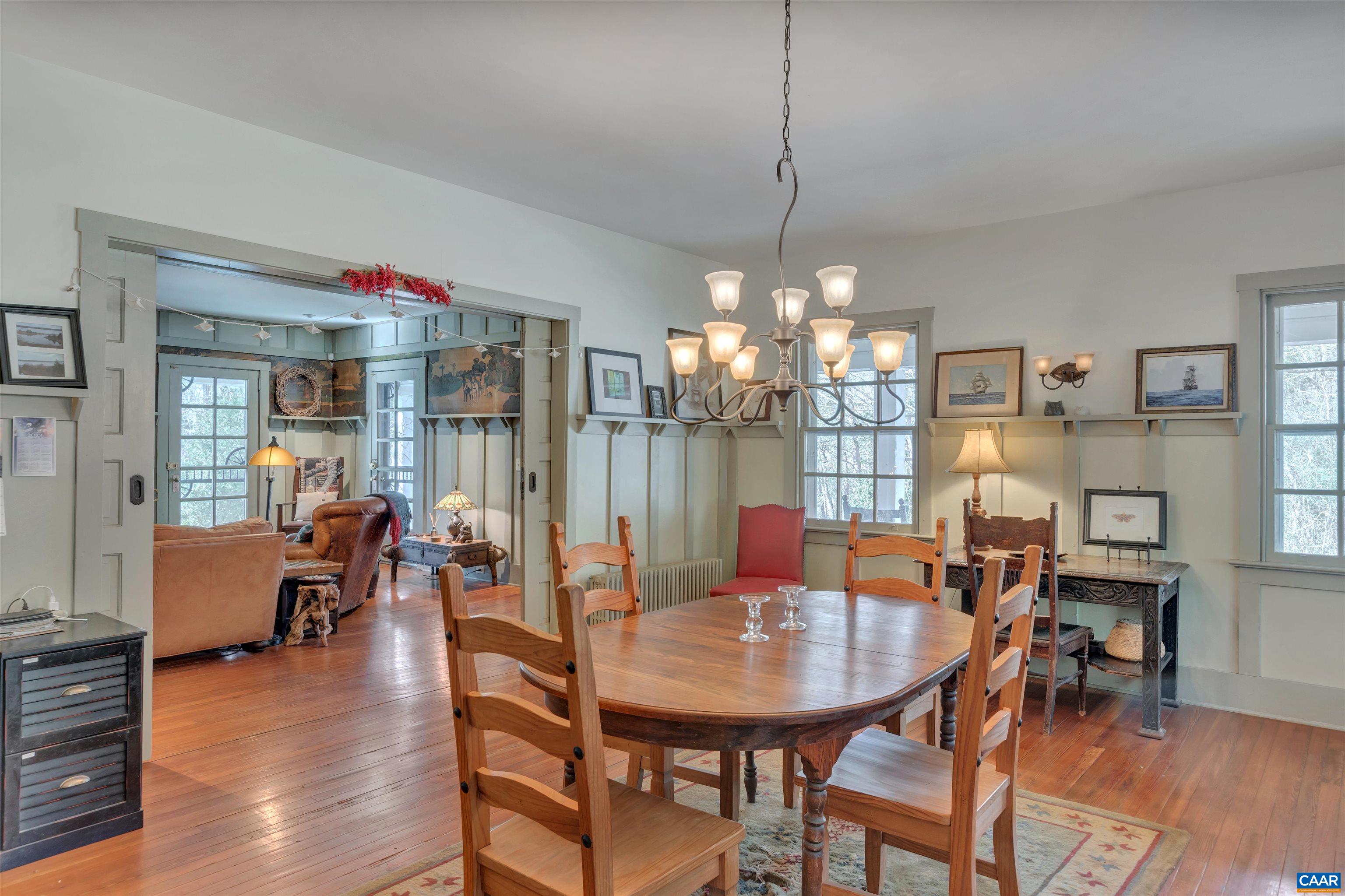 2761 JAMES RIVER RD