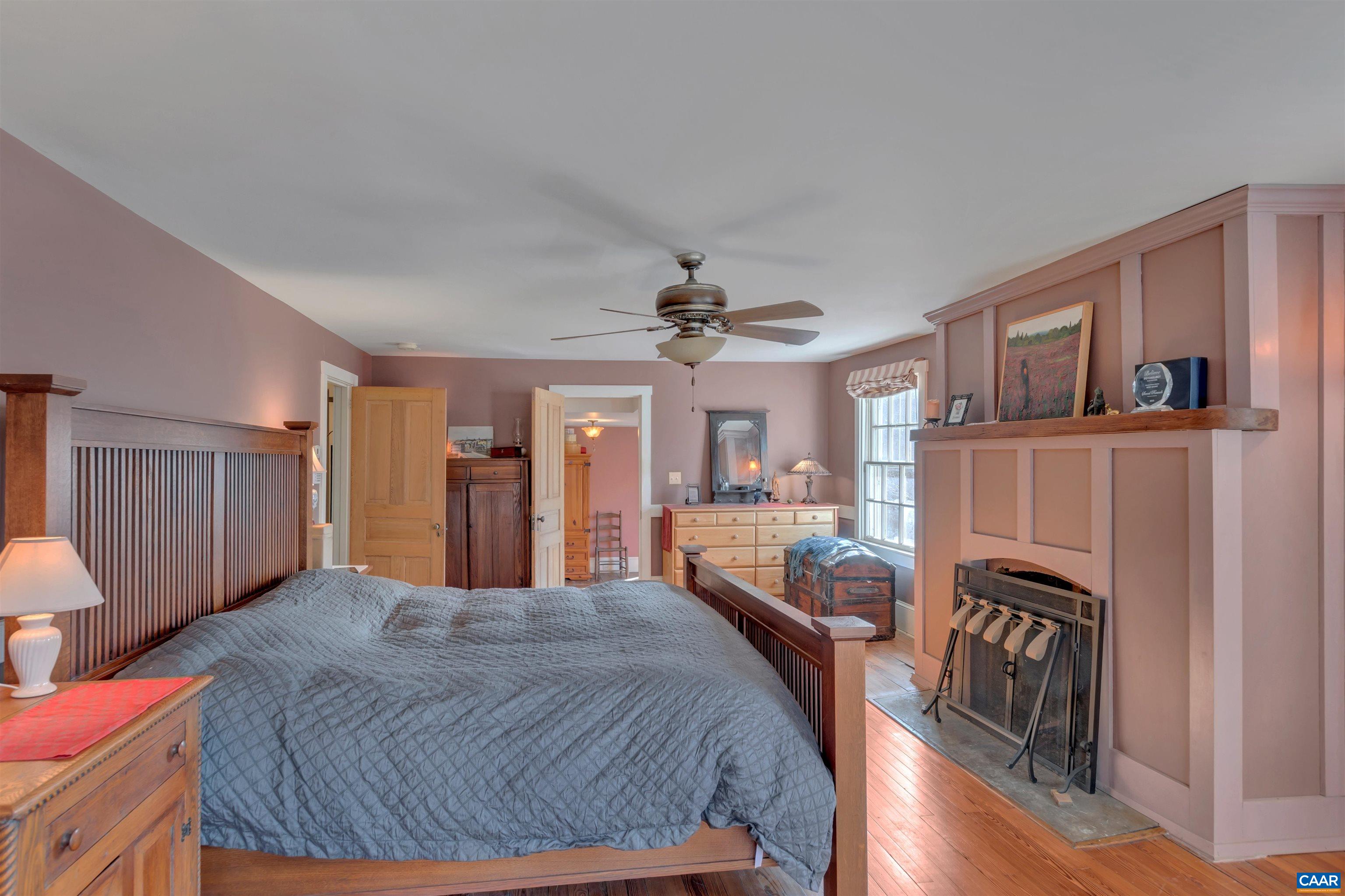 2761 JAMES RIVER RD