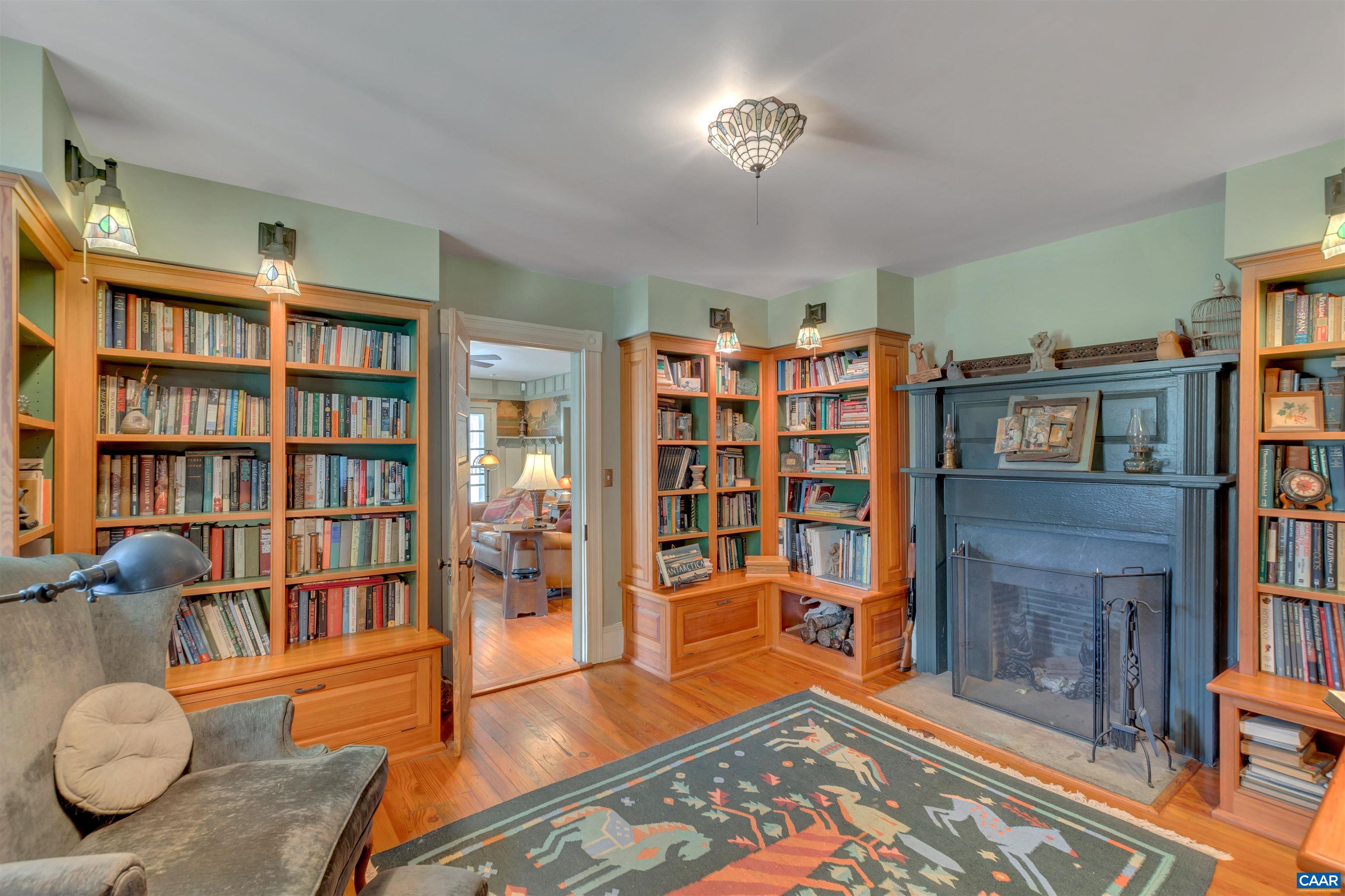 2761 JAMES RIVER RD