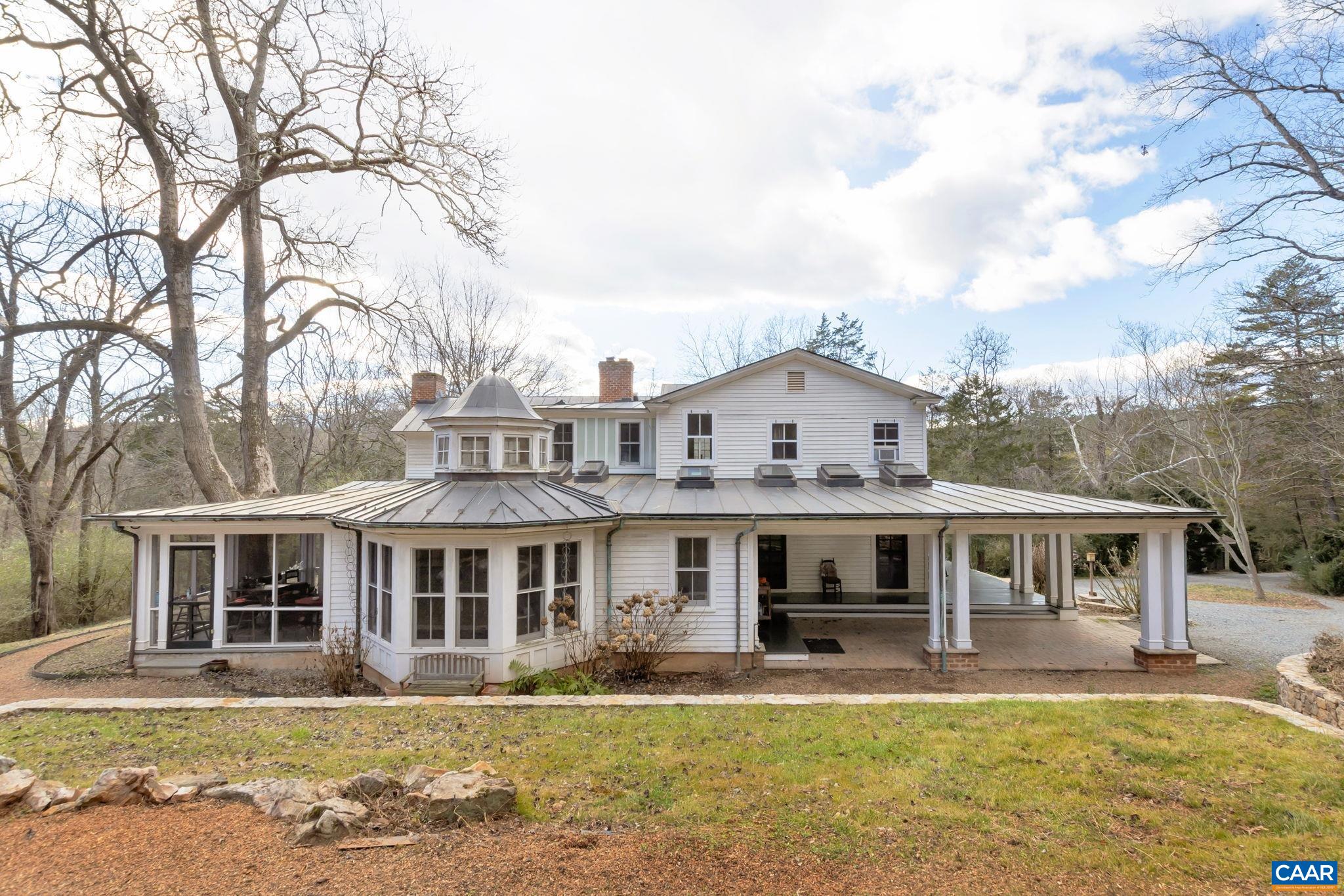 2761 JAMES RIVER RD
