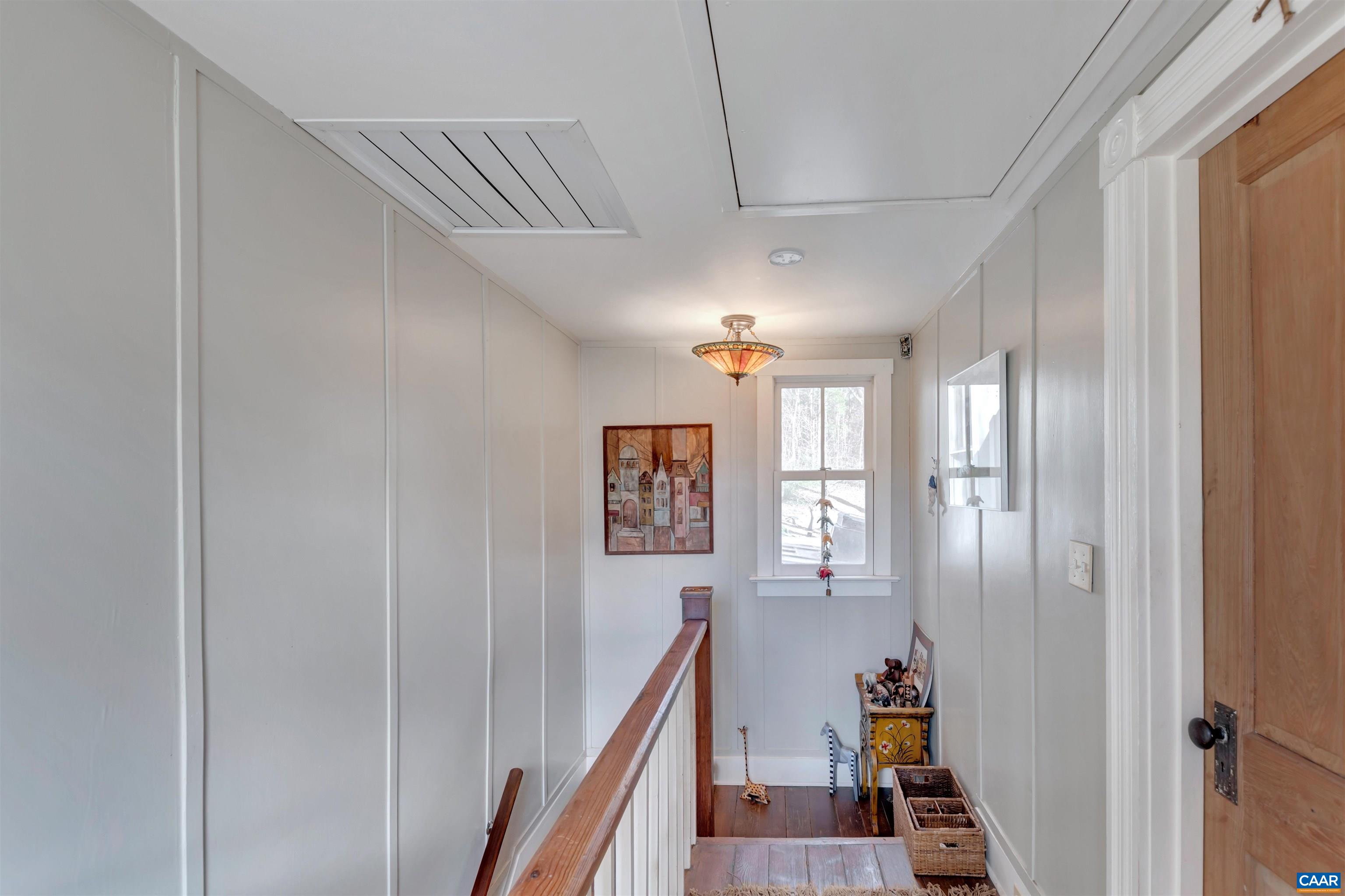 2761 JAMES RIVER RD