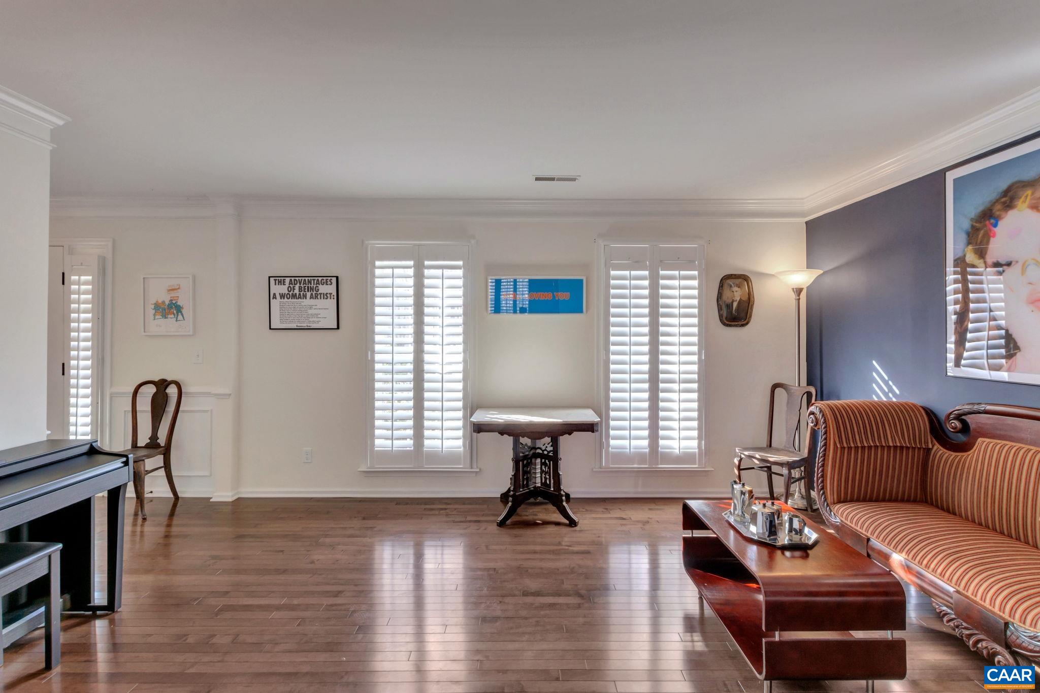 1159 RIVER OAKS LN