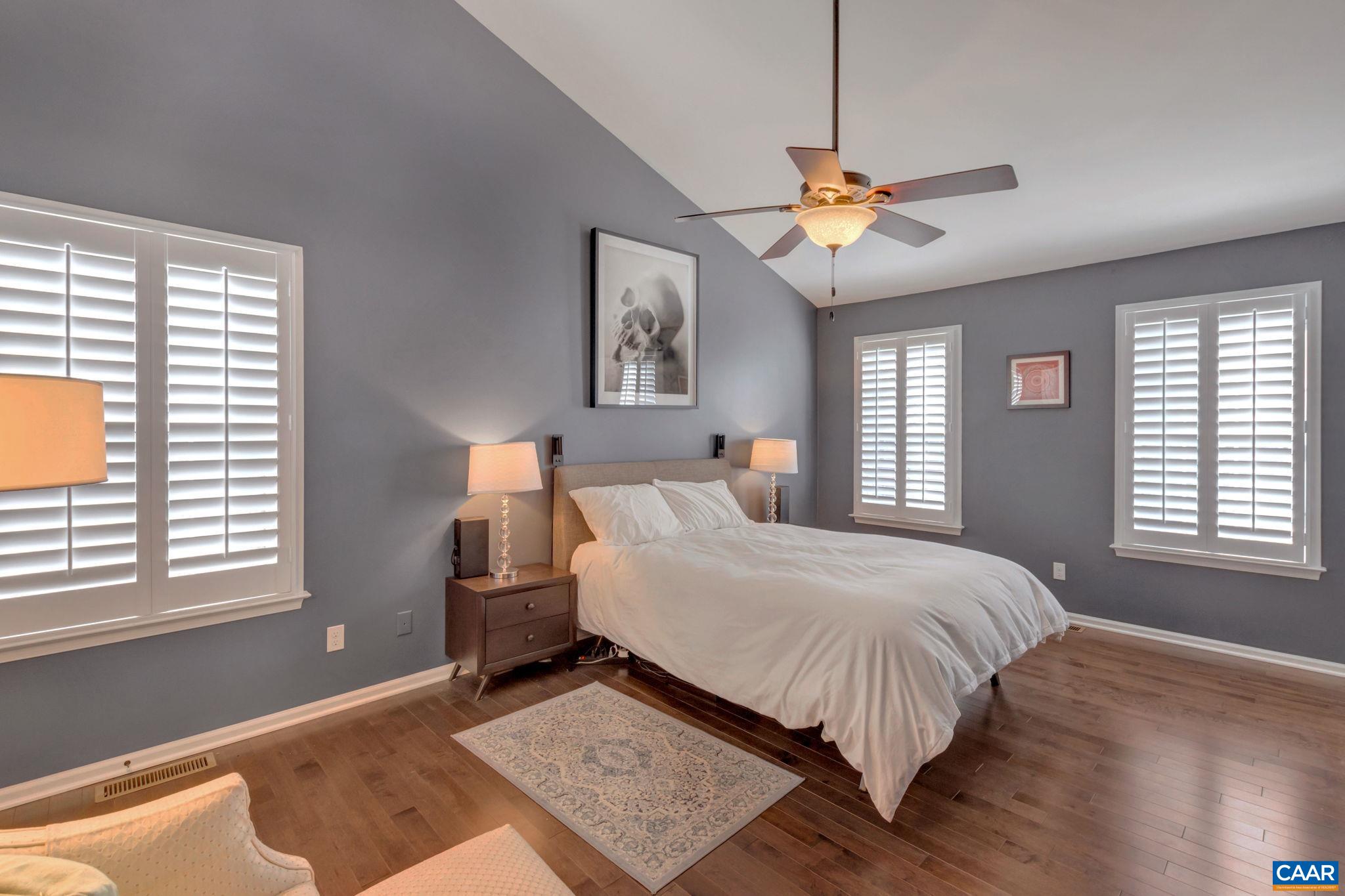 1159 RIVER OAKS LN