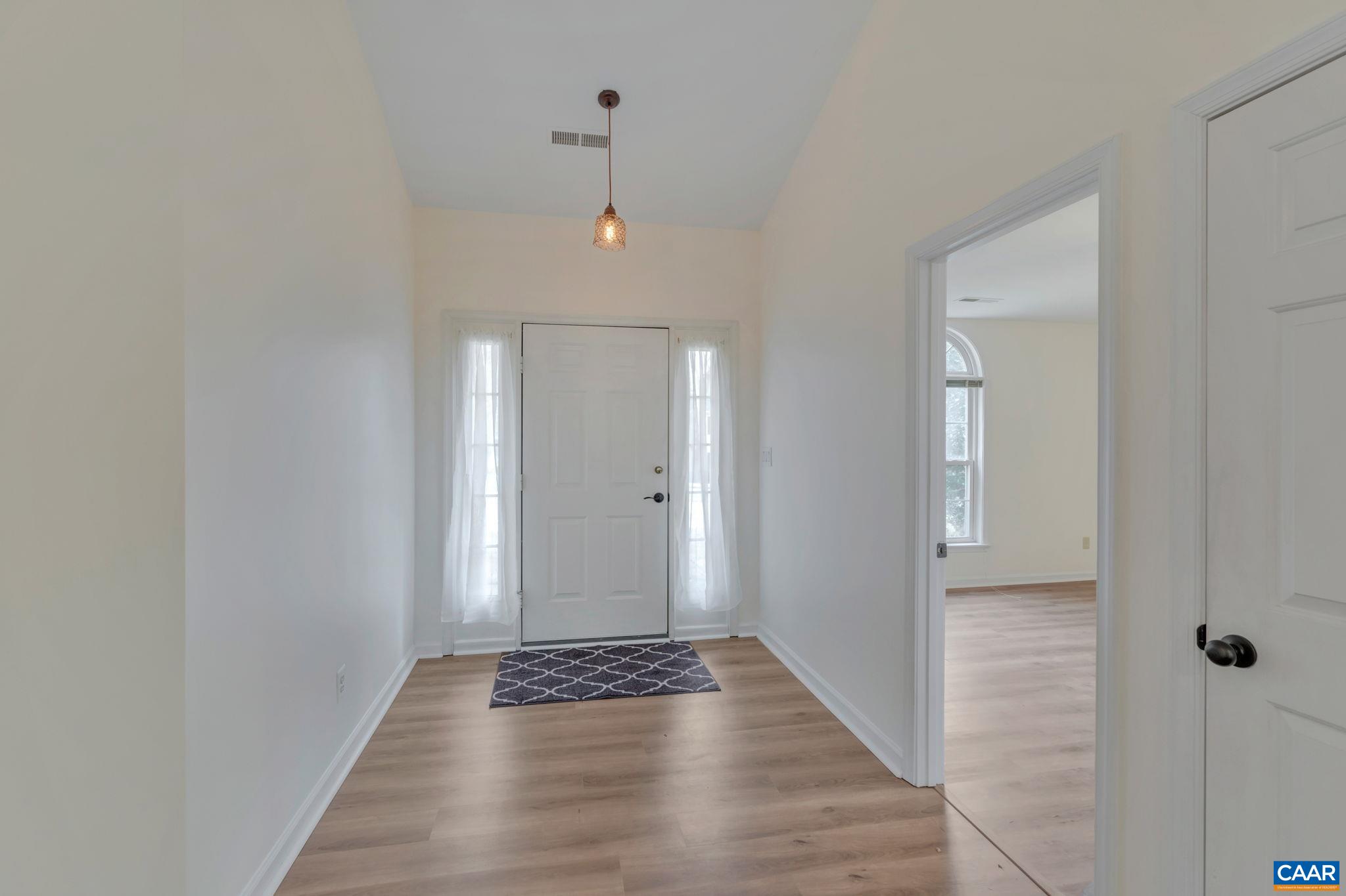 2071 WINTERFIELD CIR