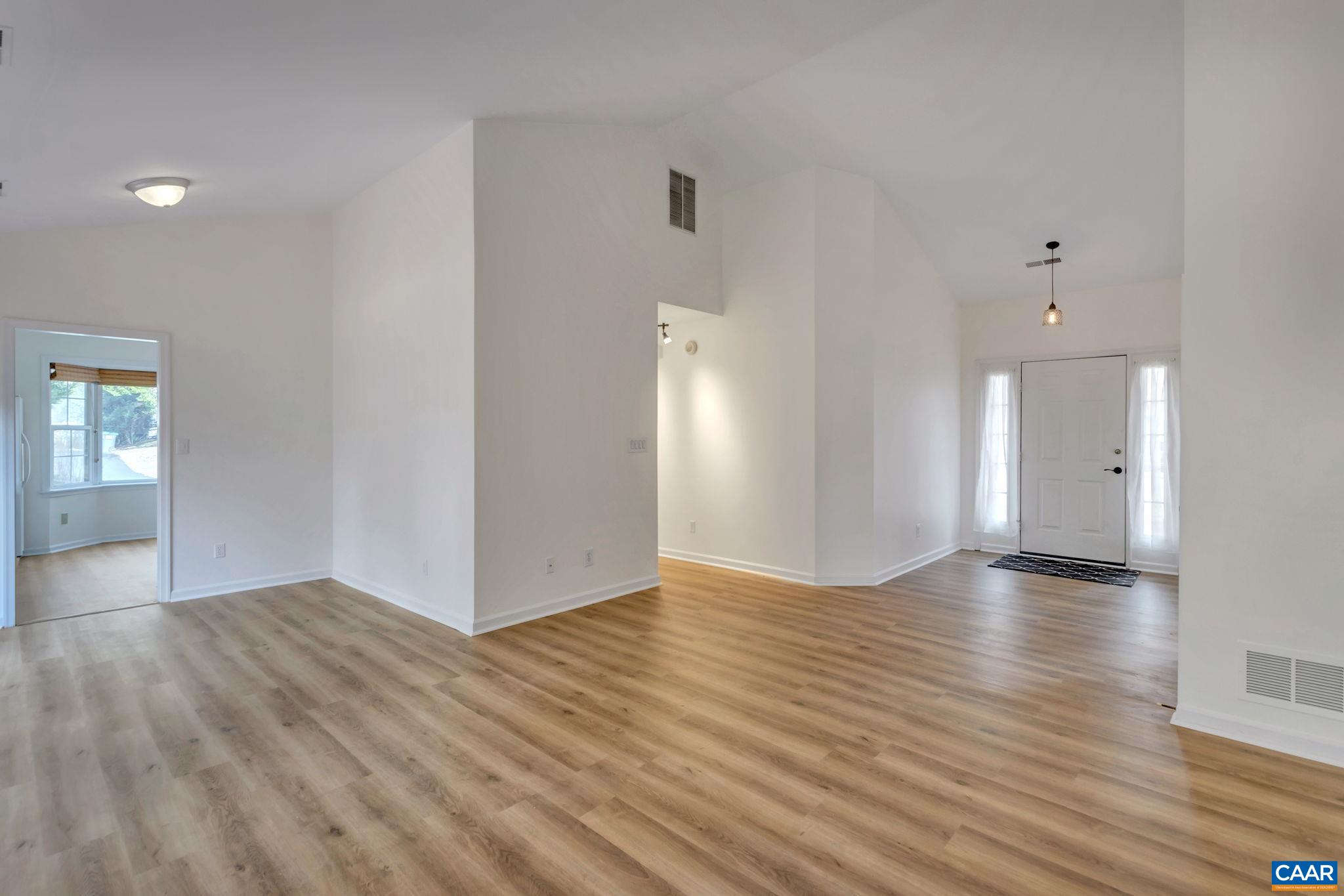 2071 WINTERFIELD CIR