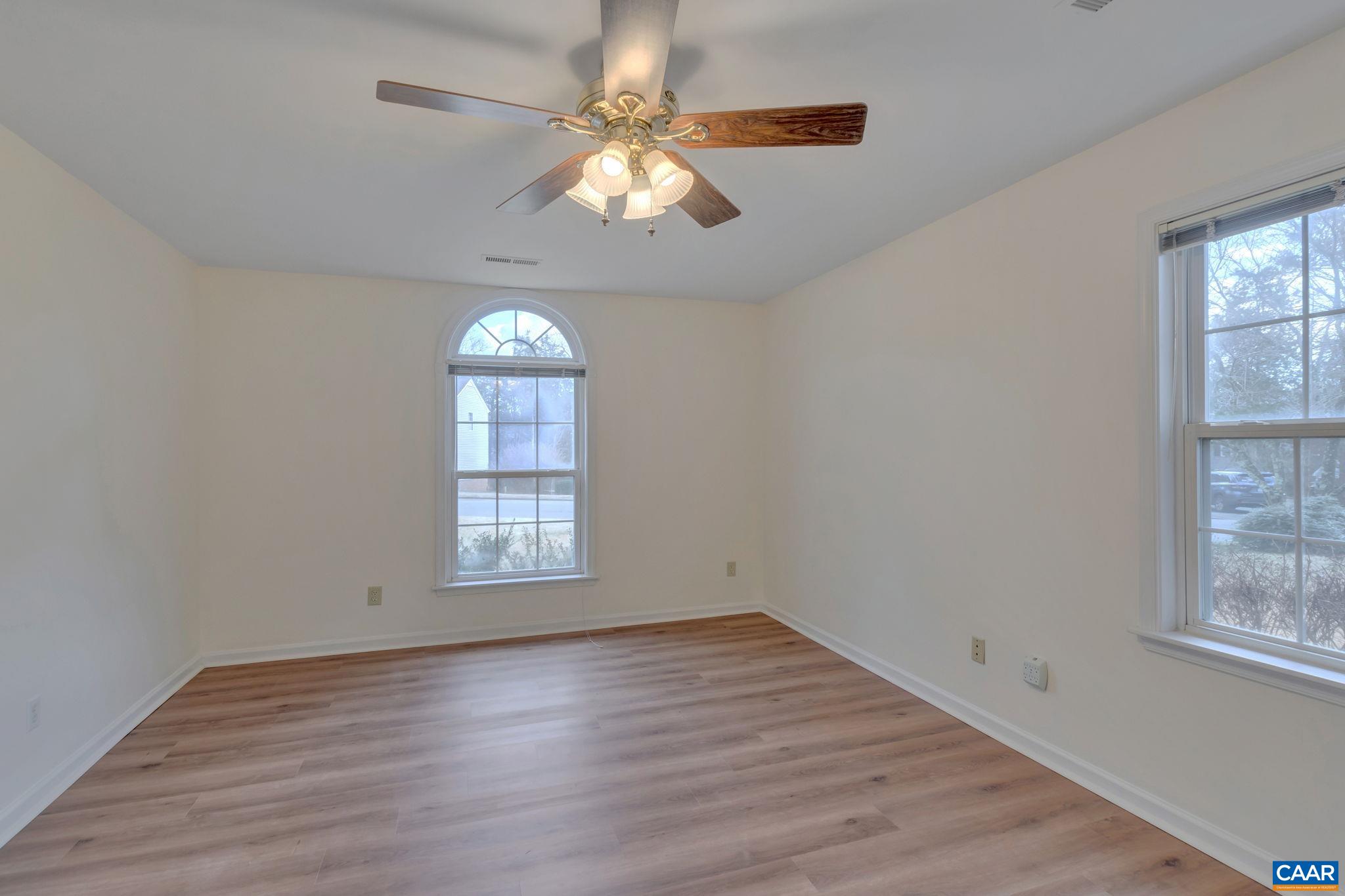 2071 WINTERFIELD CIR