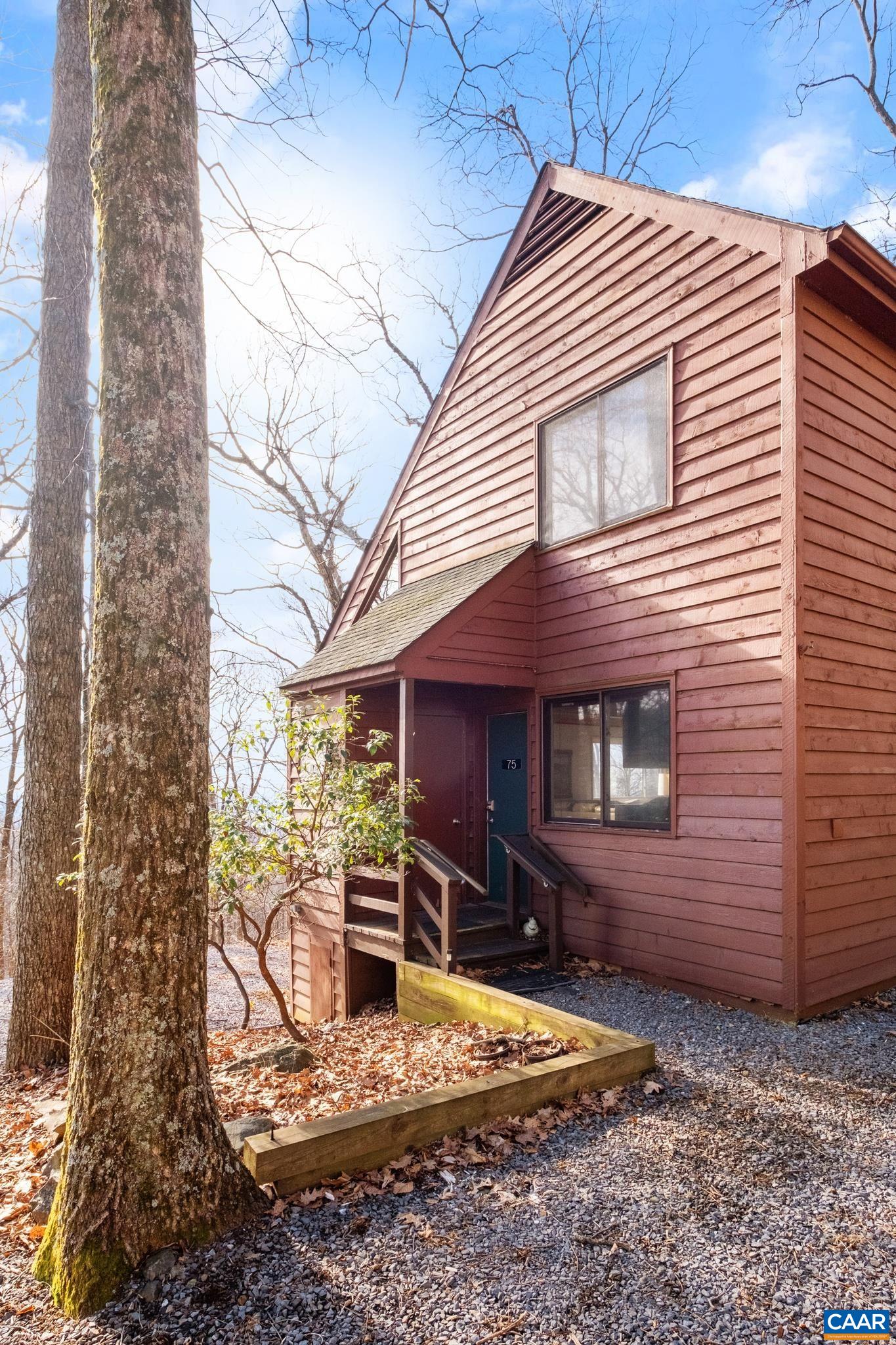 75 HICKORYNUT RD