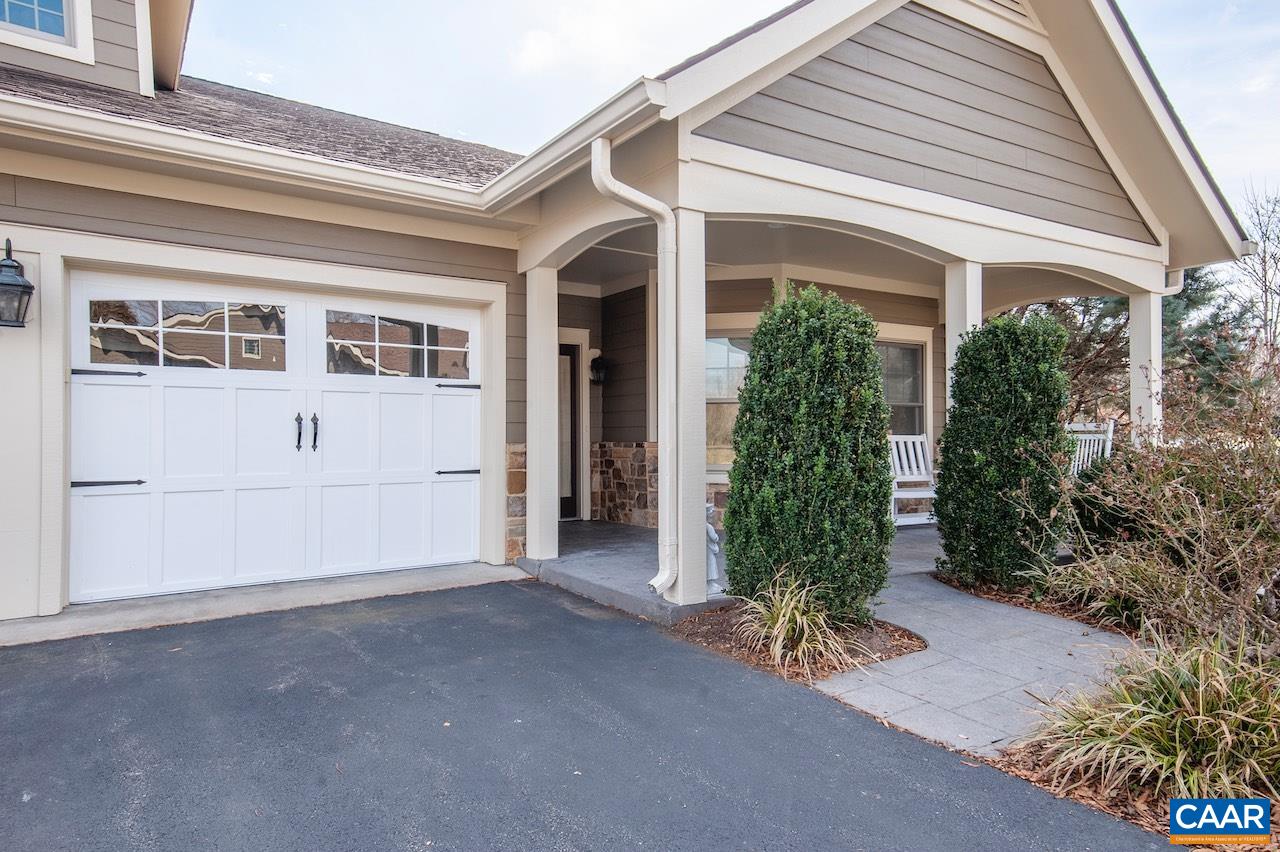 165 ROSEWOOD DR