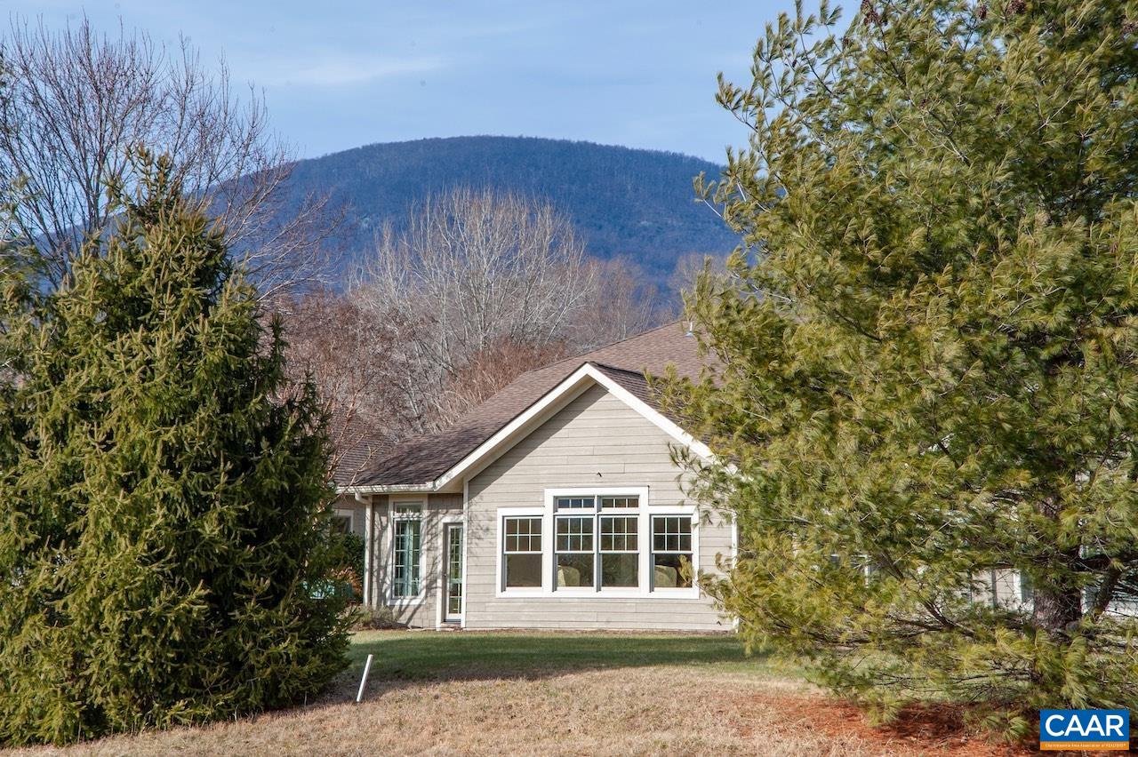 165 ROSEWOOD DR