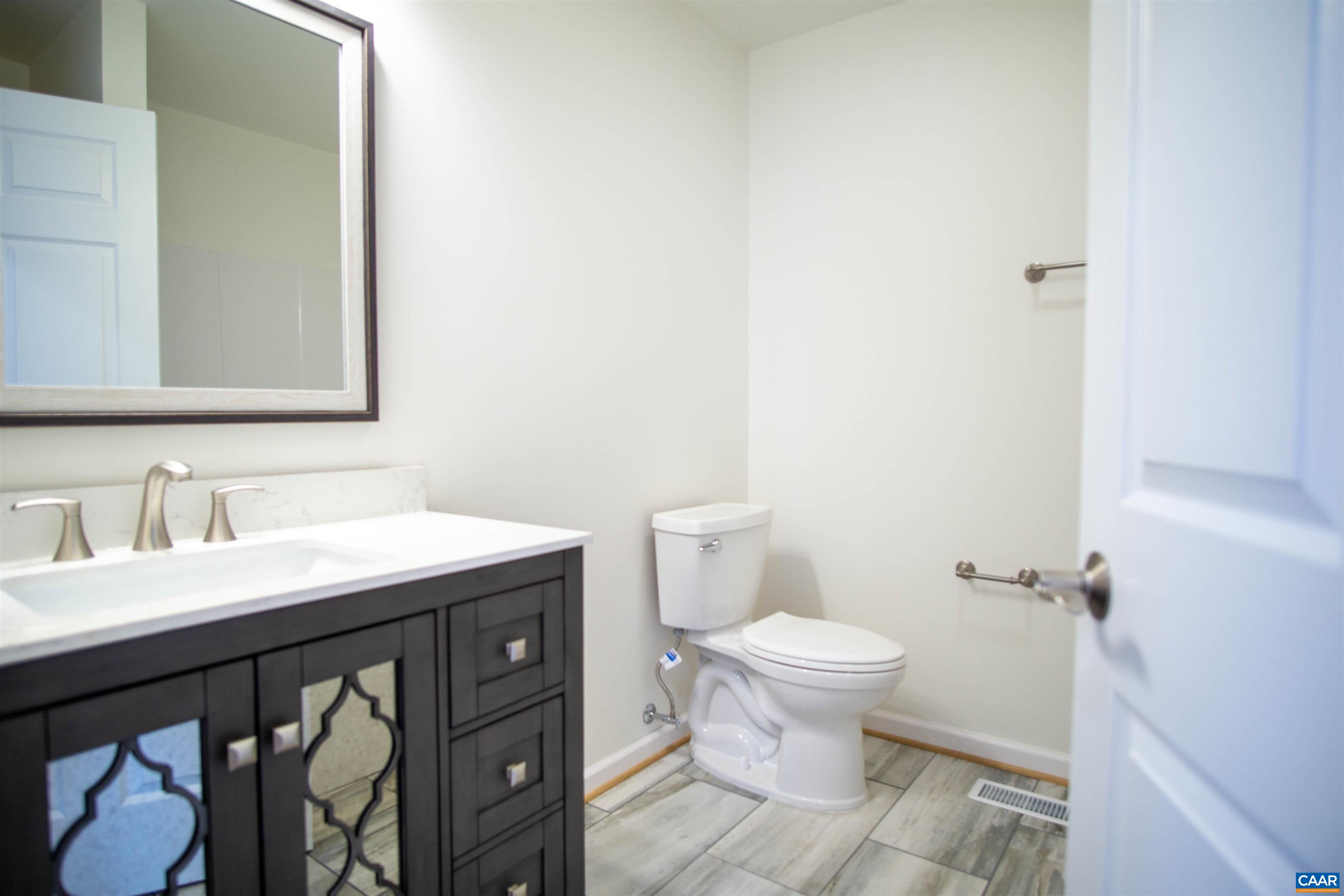 51 E DAFFODIL DR