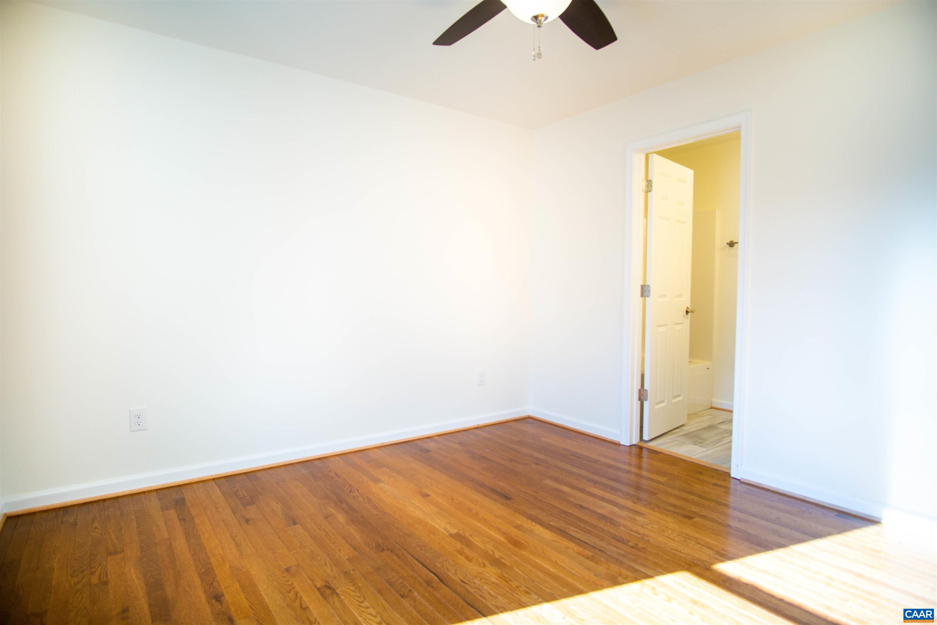 51 E DAFFODIL DR
