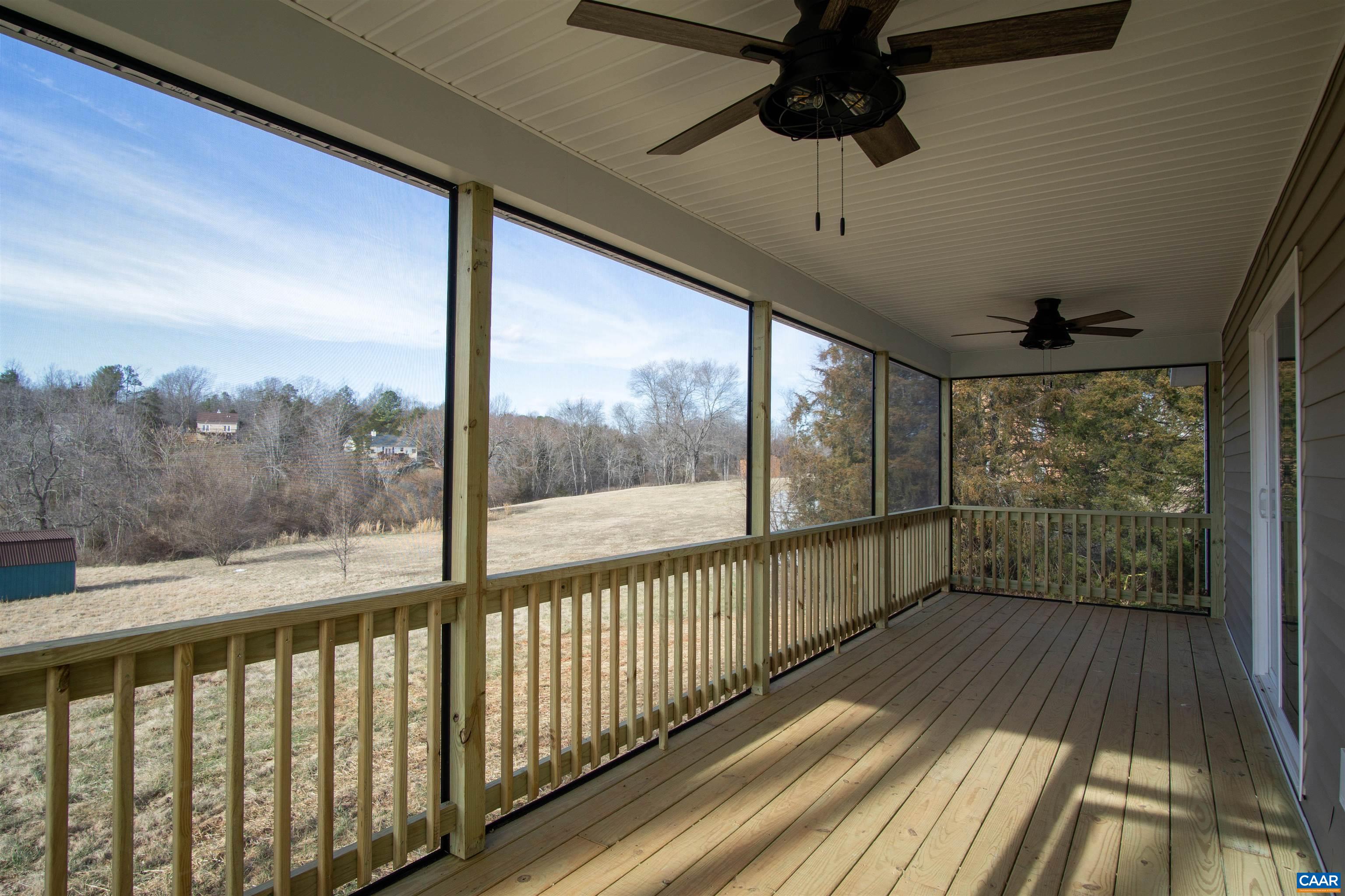51 E DAFFODIL DR
