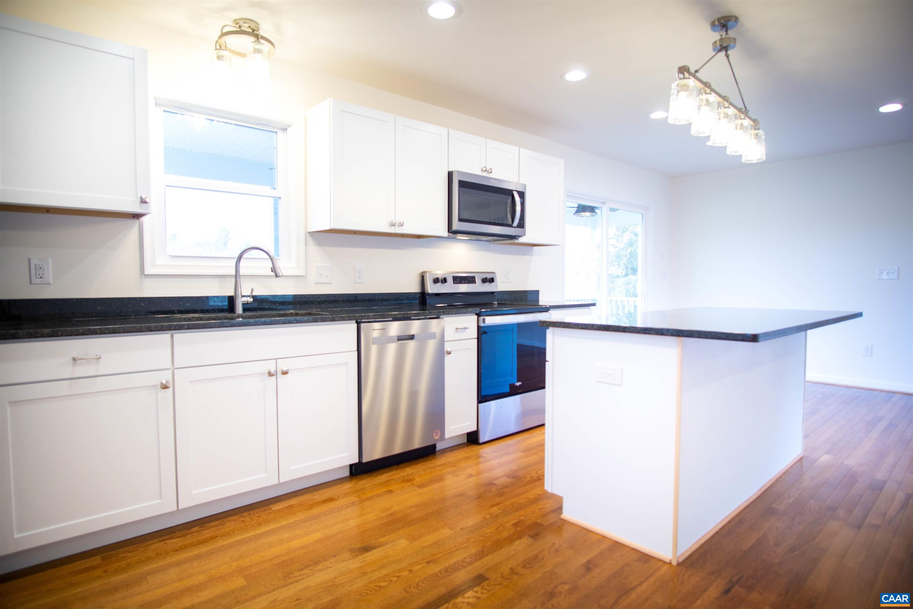 51 E DAFFODIL DR
