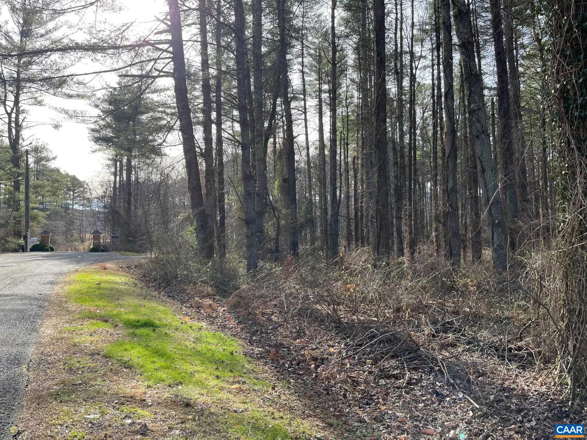120 DEER RUN