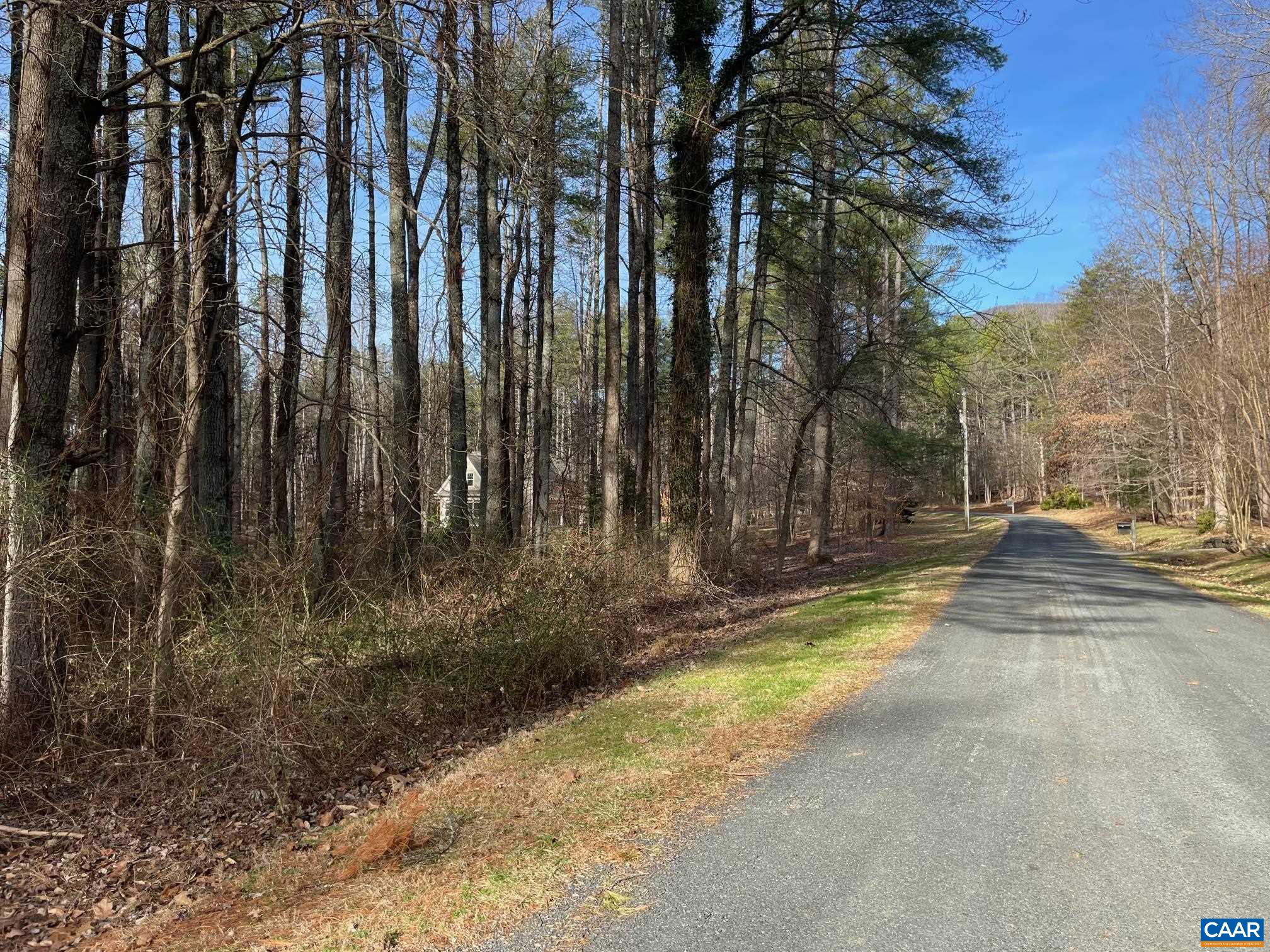 120 DEER RUN