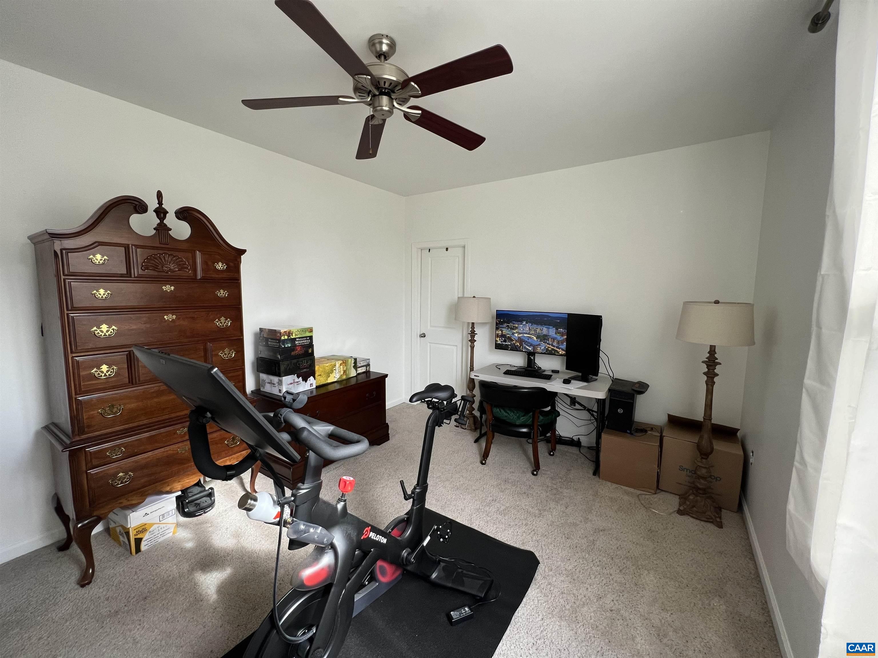 740 WALKER SQ Unit: 3a