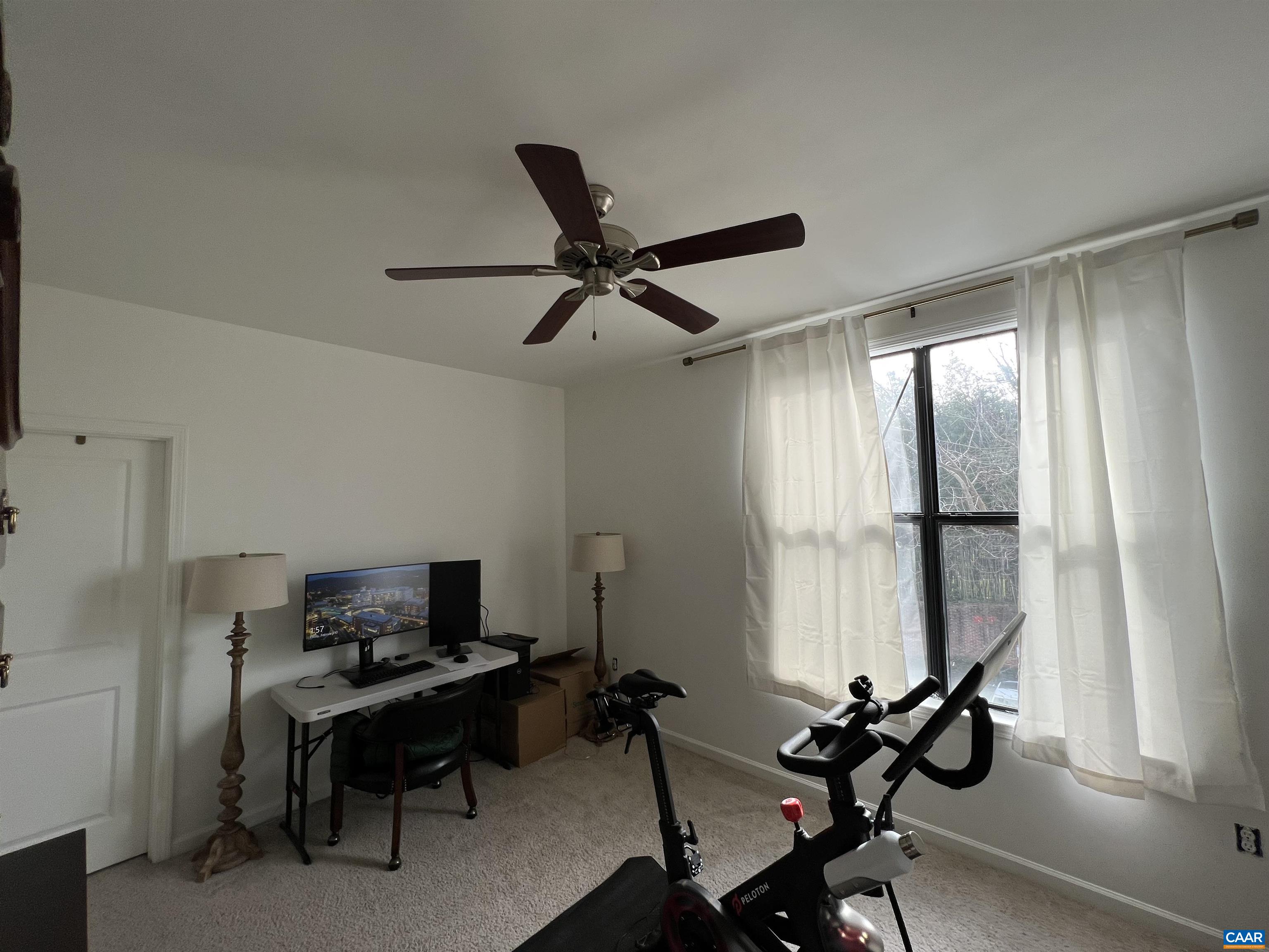 740 WALKER SQ Unit: 3a
