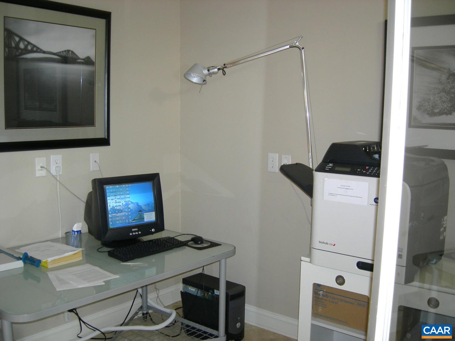 740 WALKER SQ Unit: 3a