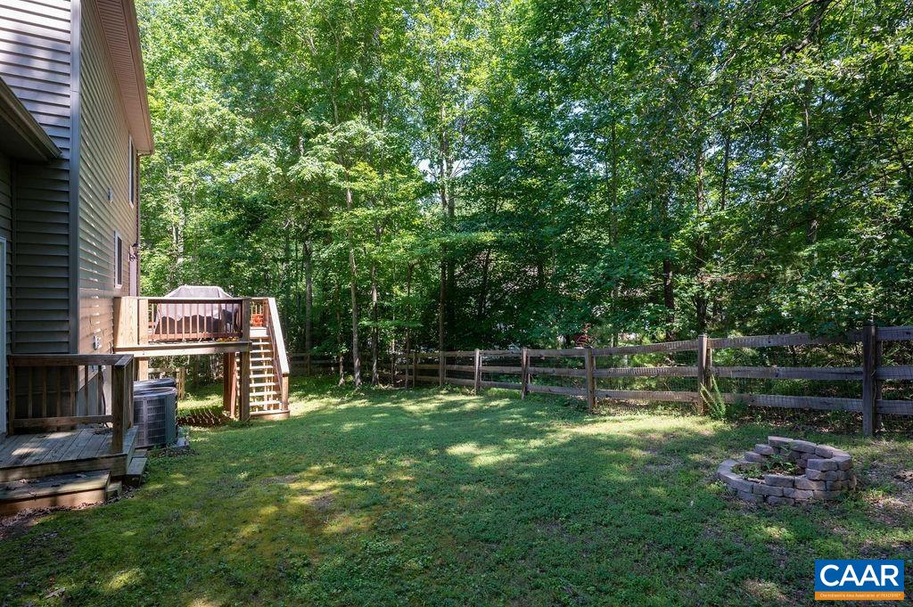 4 KINGSWOOD RD