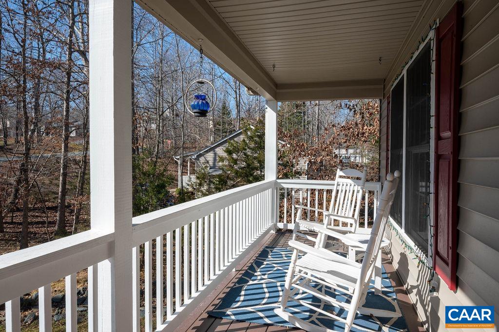 4 KINGSWOOD RD