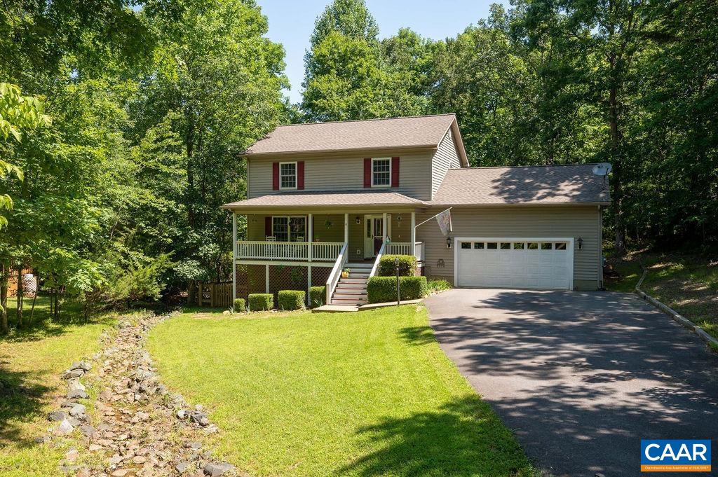 4 KINGSWOOD RD